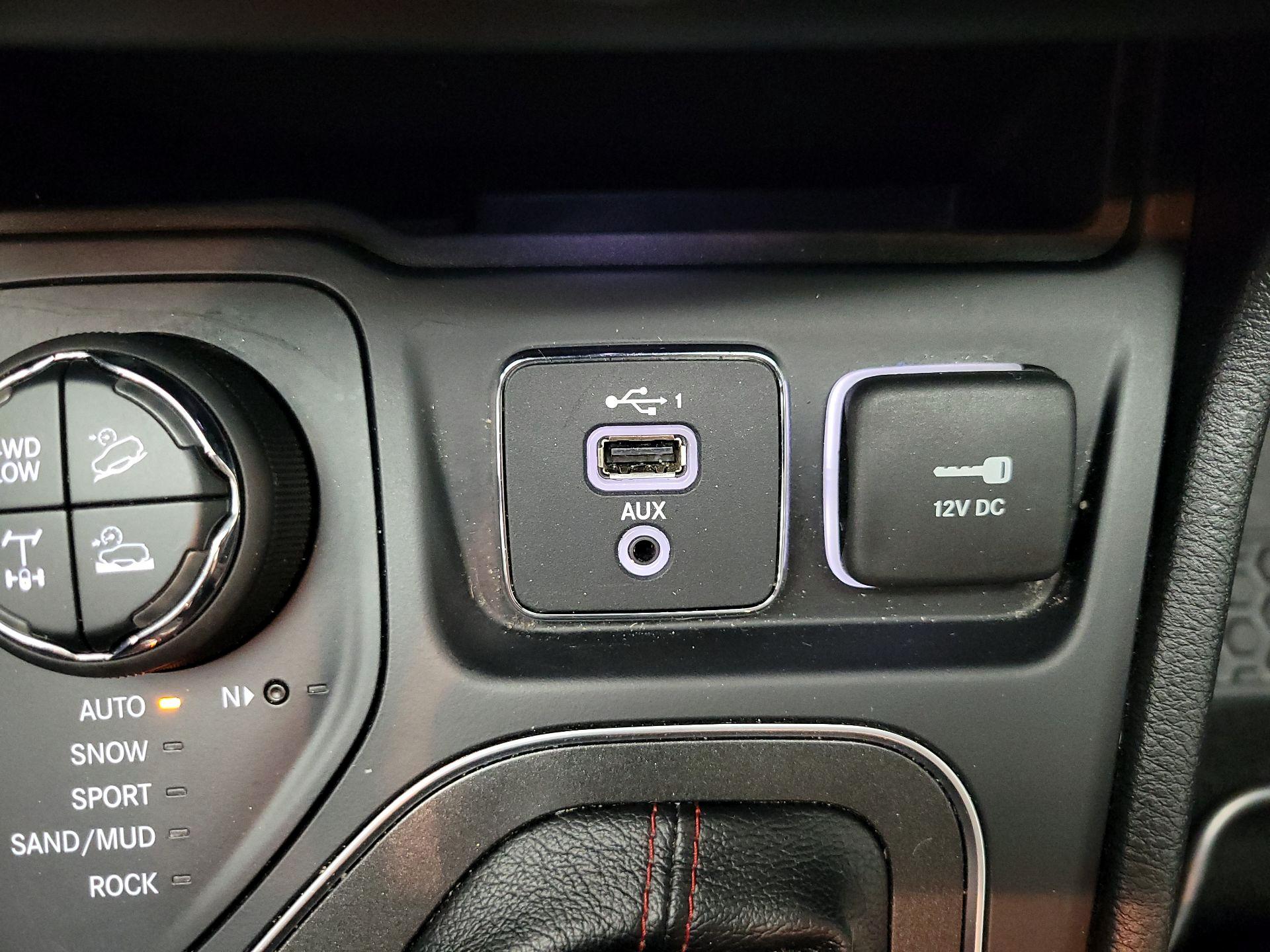 Thumbnail: 2020 Jeep Cherokee - 19