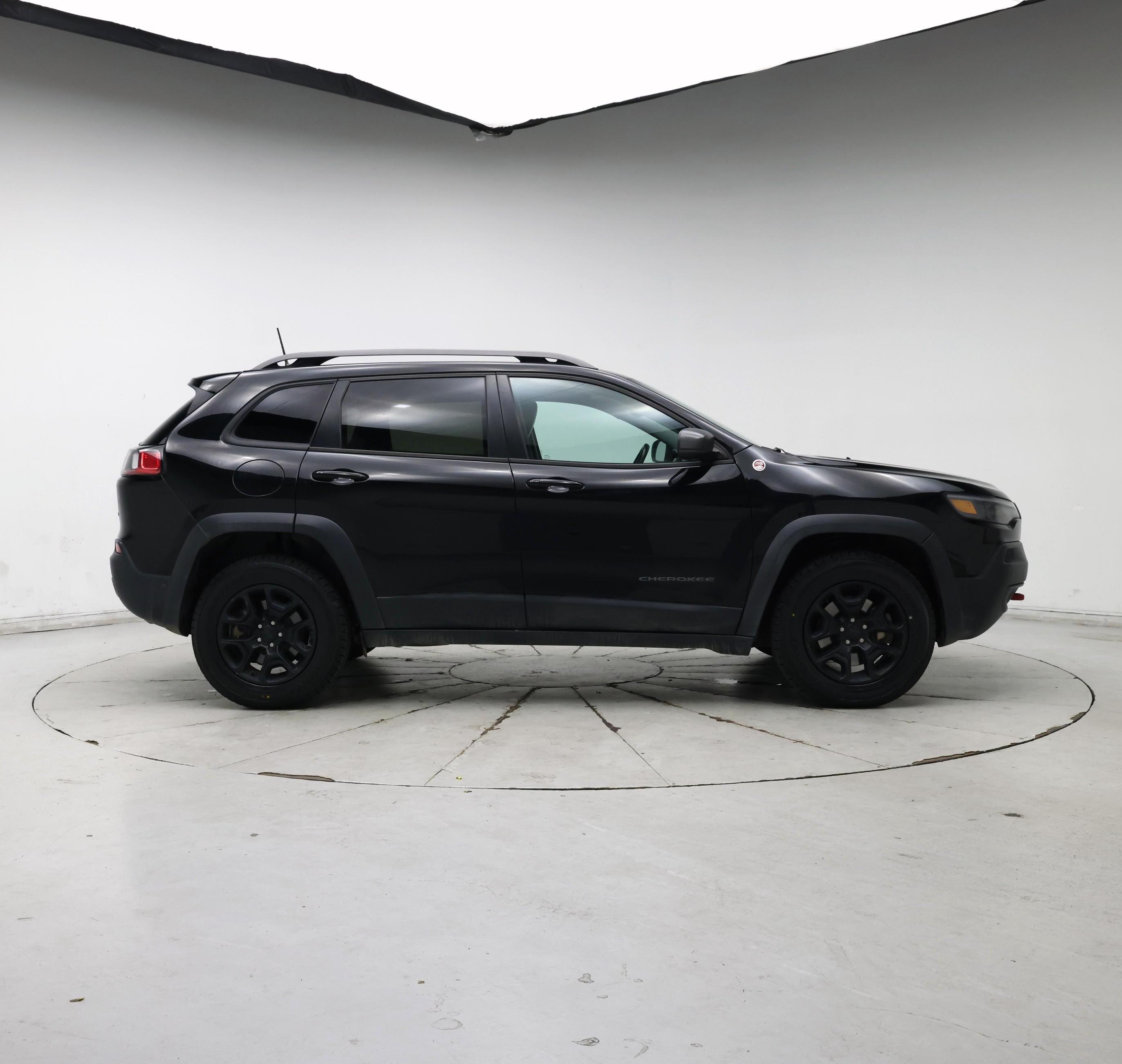Thumbnail: 2020 Jeep Cherokee - 7