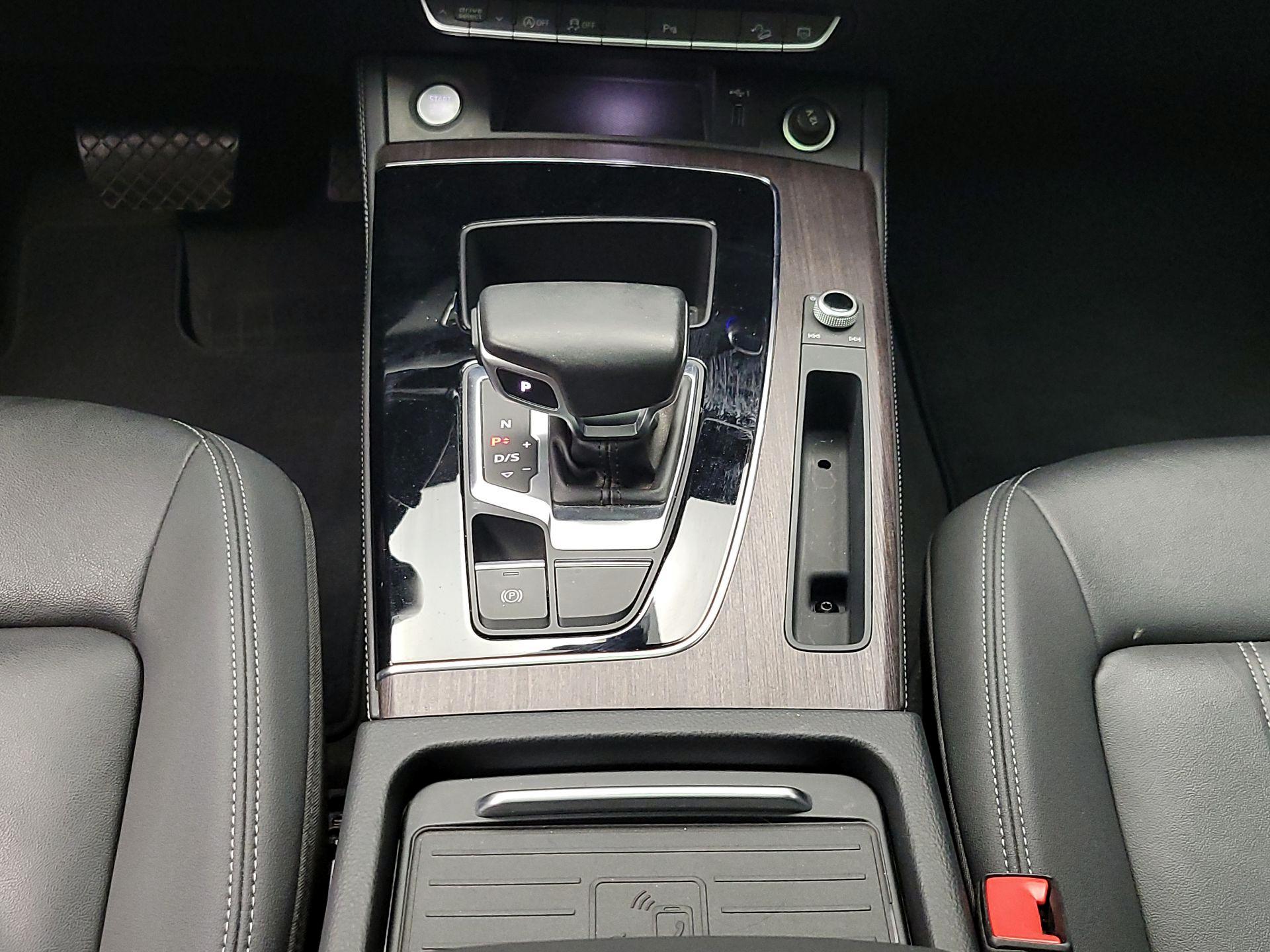 Thumbnail: 2021 Audi Q5 - 18