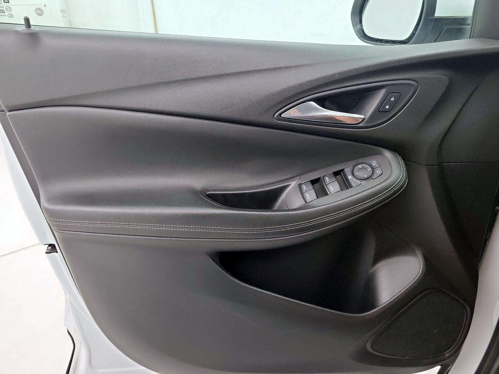 Thumbnail: 2020 Buick Encore GX - 10