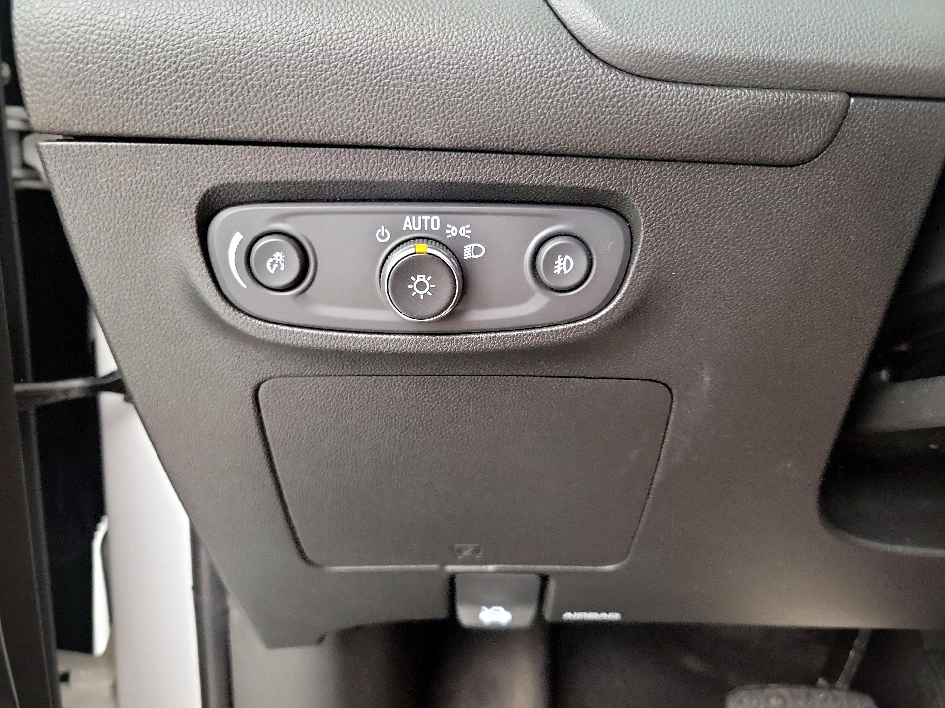 Thumbnail: 2020 Buick Encore GX - 11