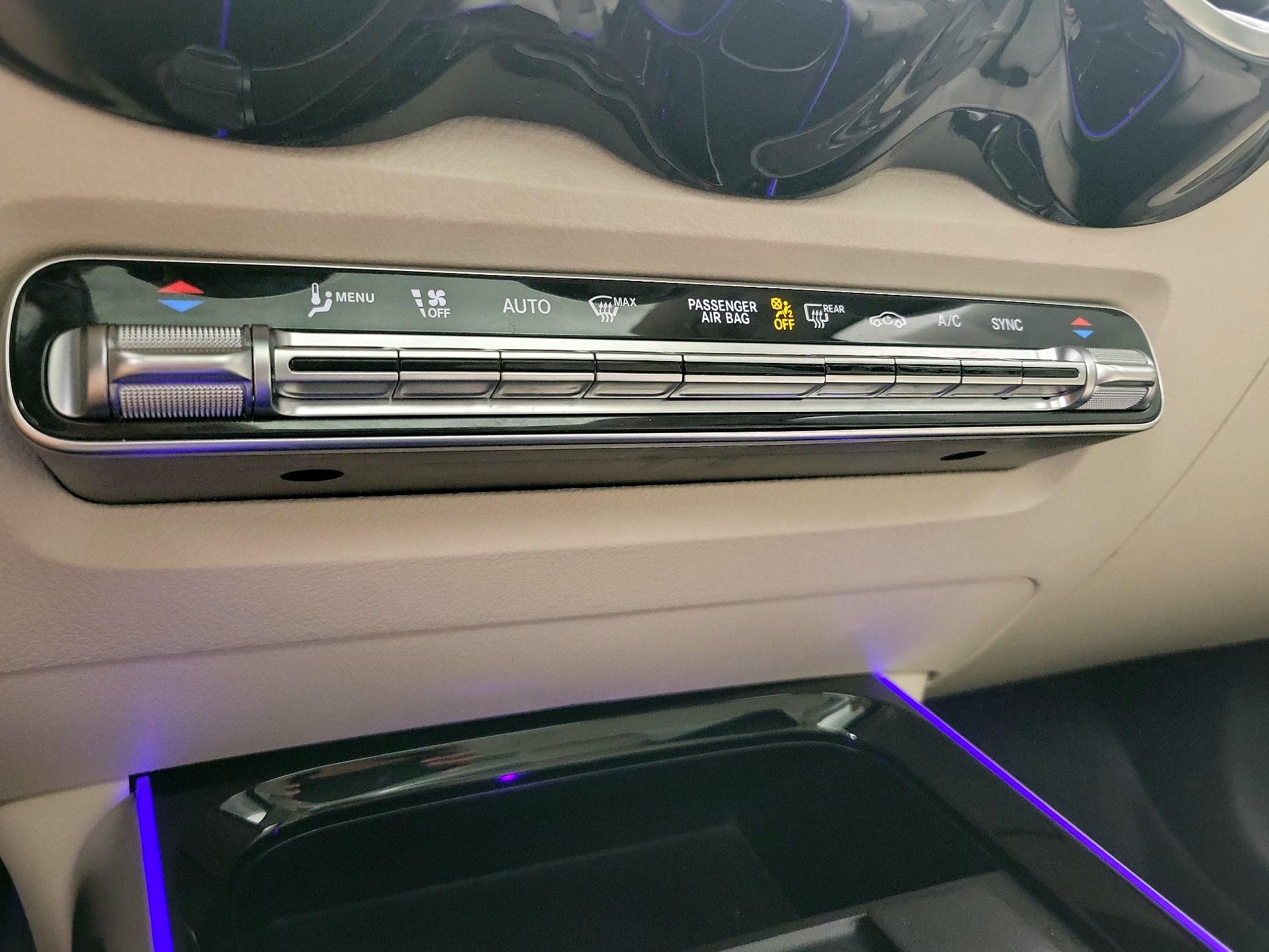Thumbnail: 2021 Mercedes-Benz GLB - 14