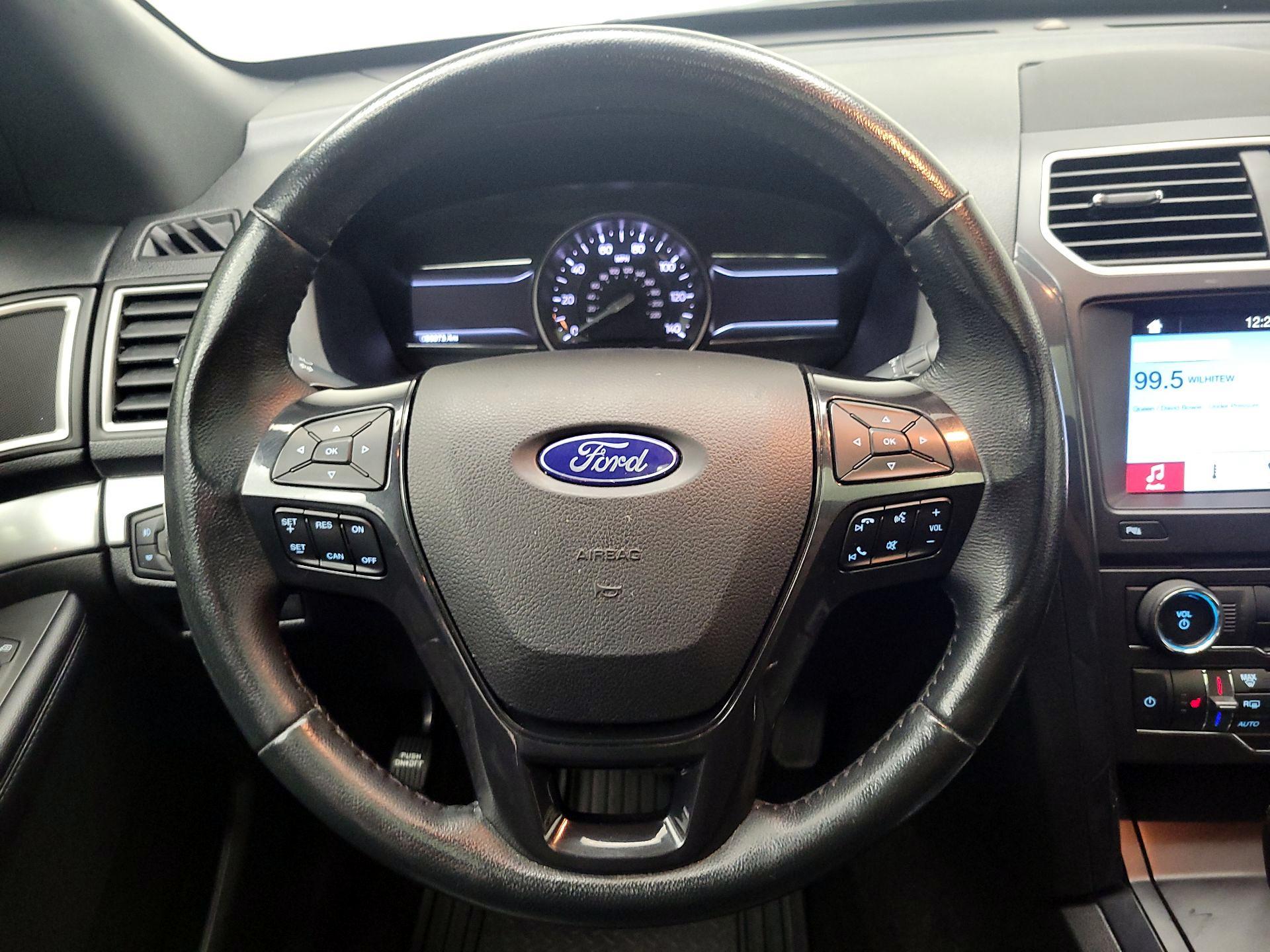 Thumbnail: 2017 Ford Explorer - 10