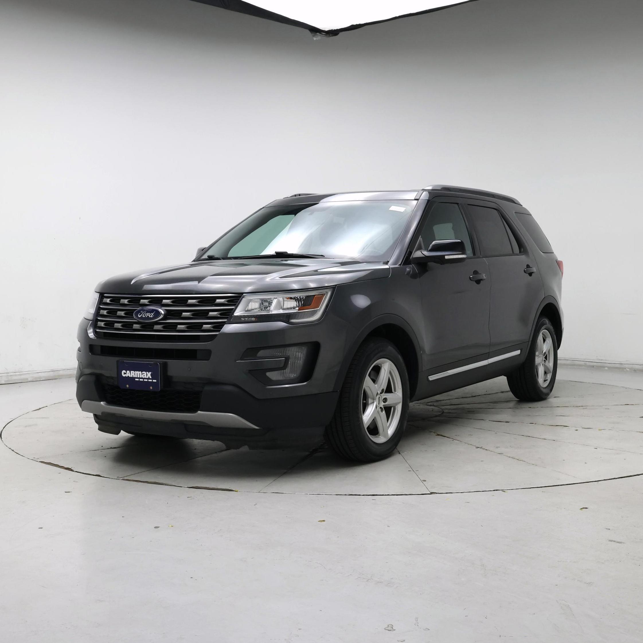 Thumbnail: 2017 Ford Explorer - 4
