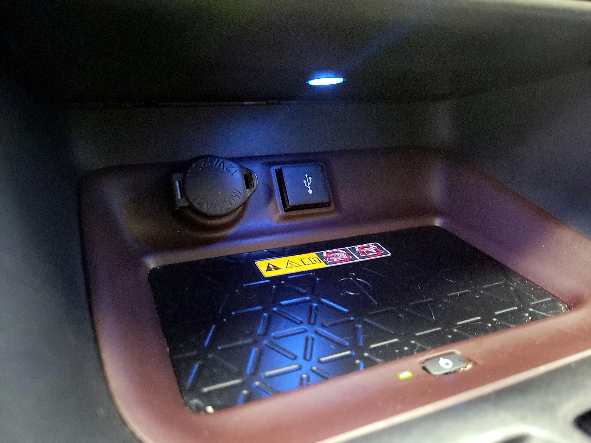 Thumbnail: 2022 Toyota RAV4 - 18