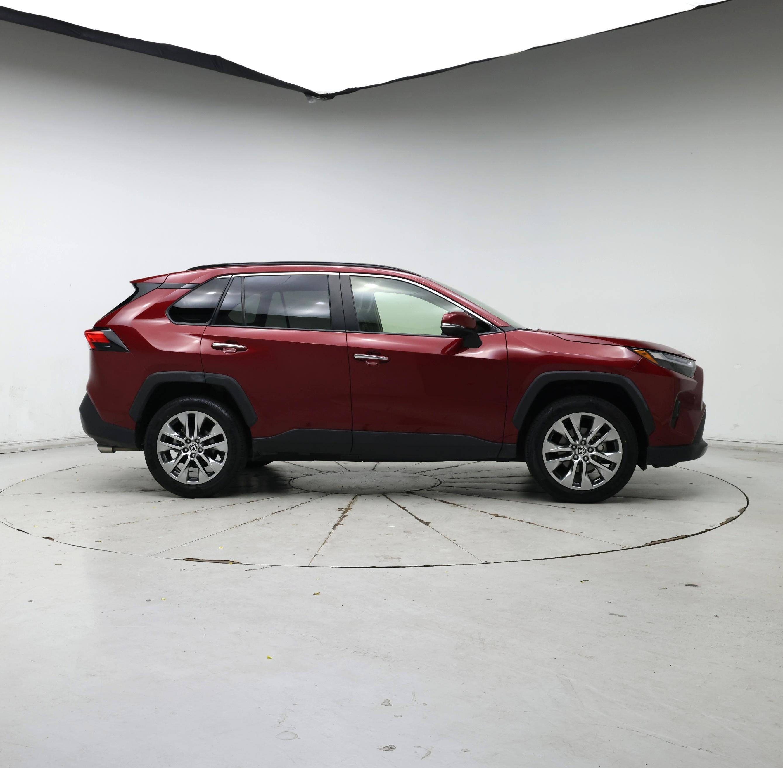 Thumbnail: 2022 Toyota RAV4 - 7