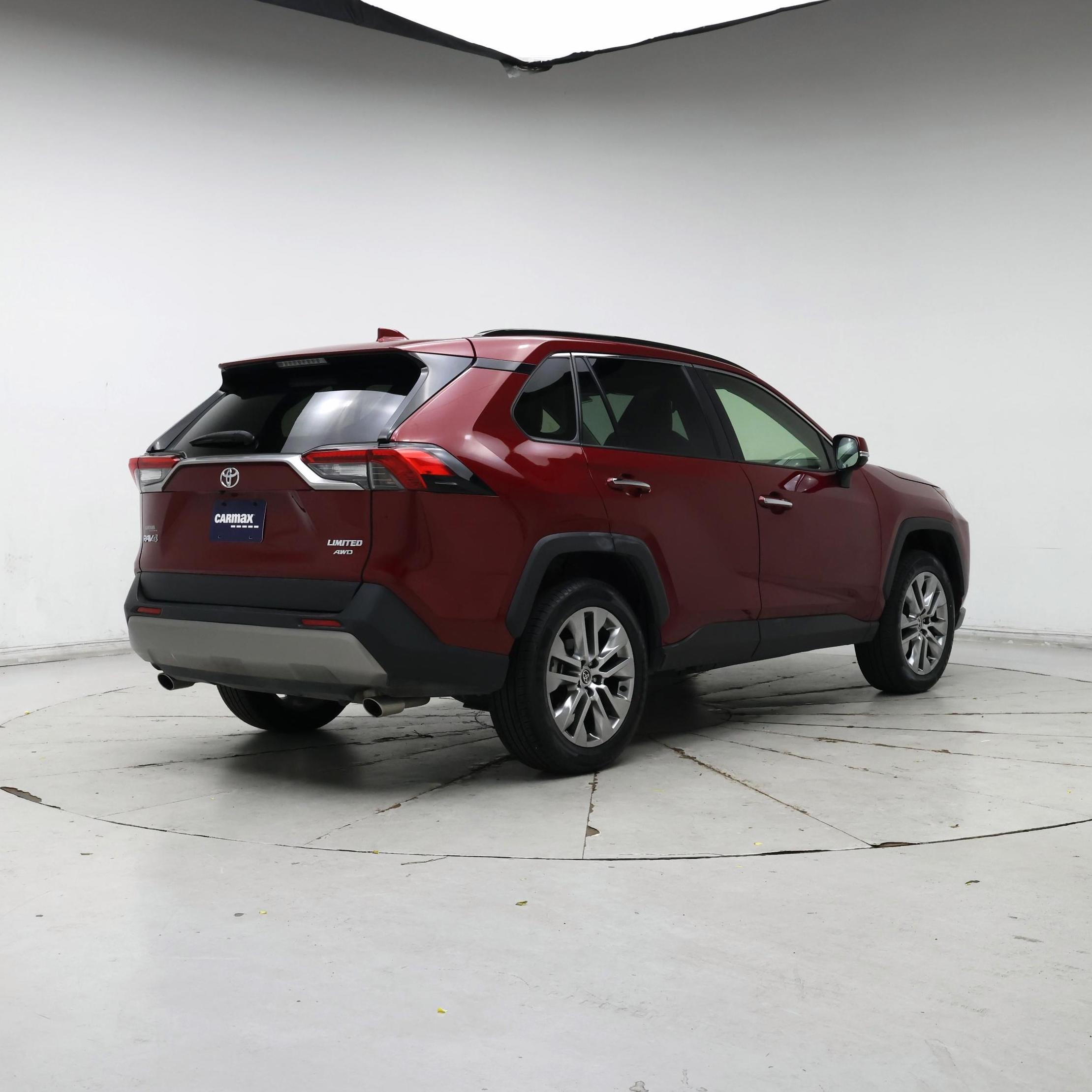 Thumbnail: 2022 Toyota RAV4 - 8