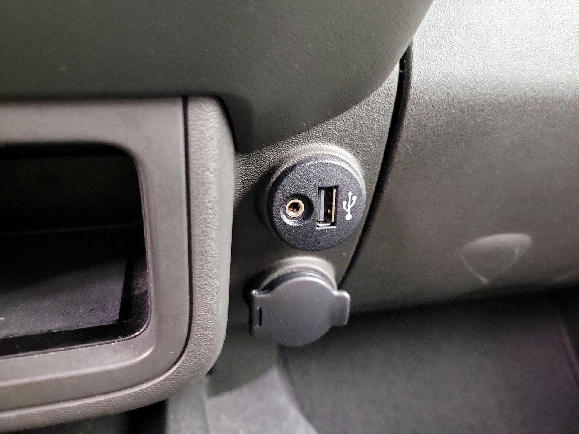 Thumbnail: 2019 Nissan Frontier - 16