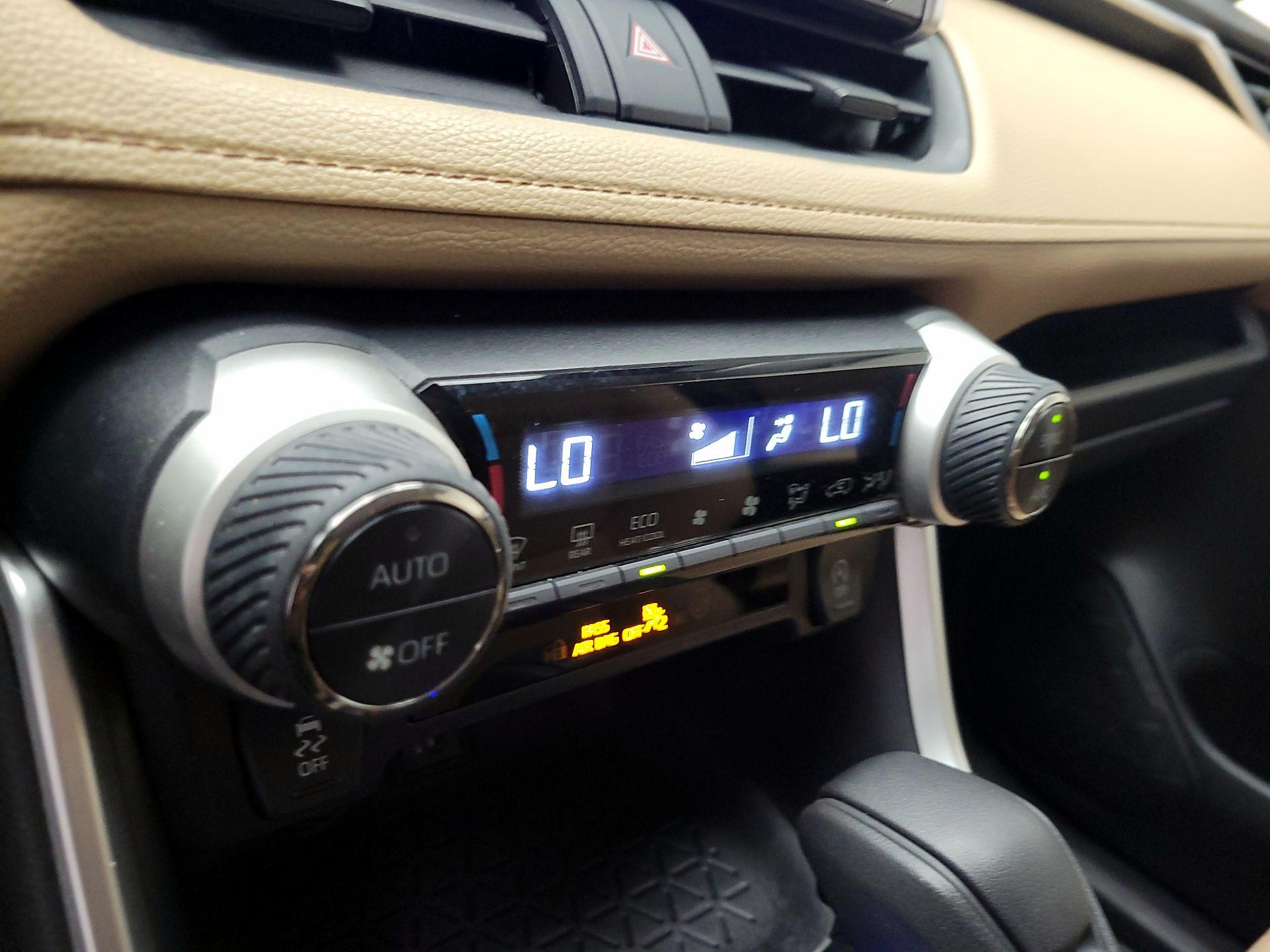 Thumbnail: 2023 Toyota RAV4 - 17