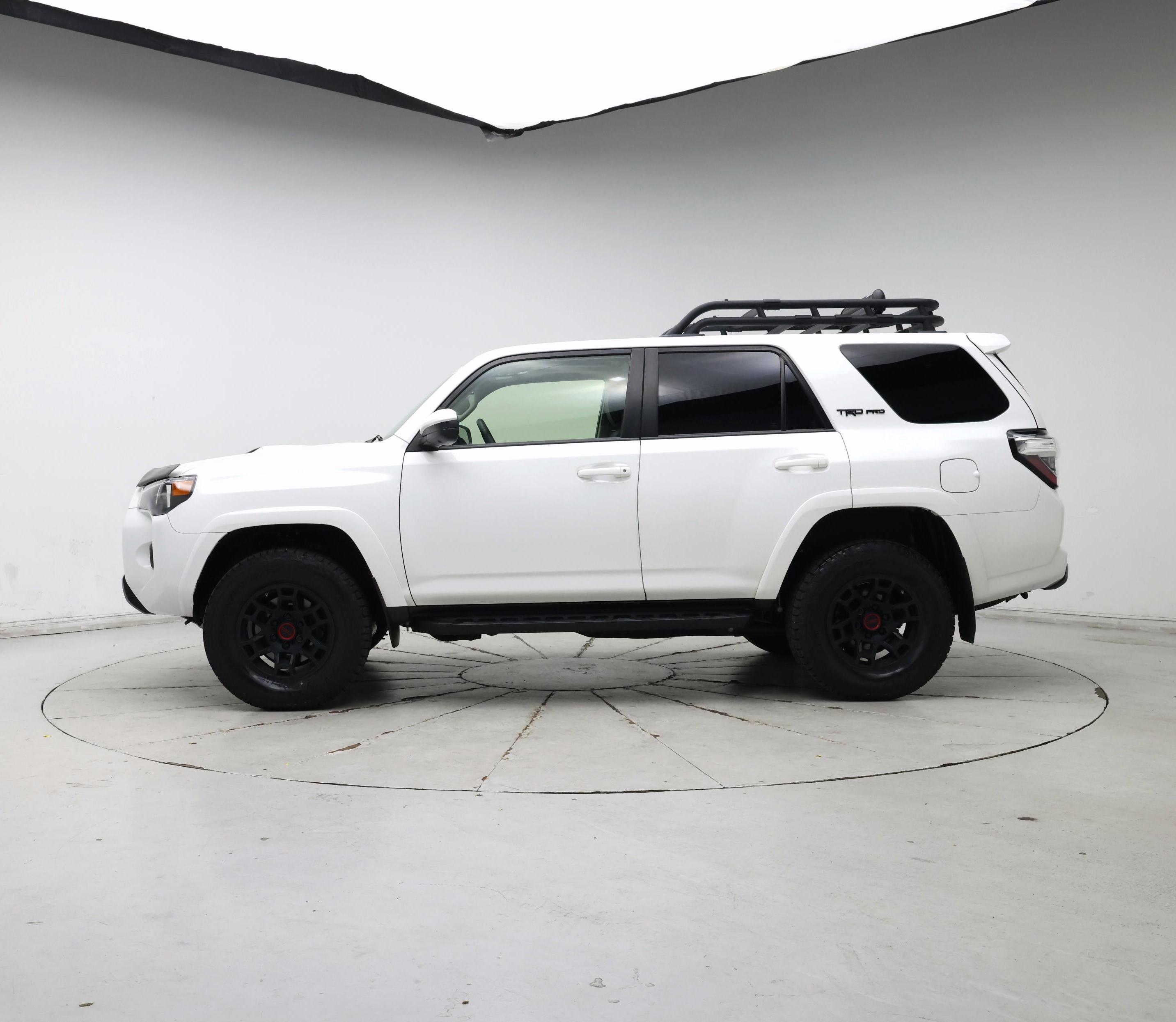 Thumbnail: 2022 Toyota 4Runner - 3