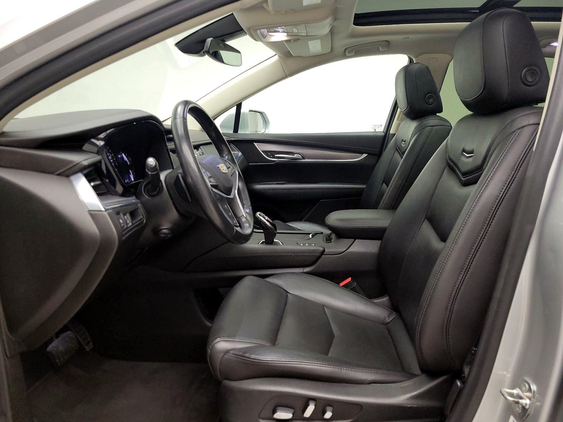 Thumbnail: 2018 Cadillac XT5 - 11
