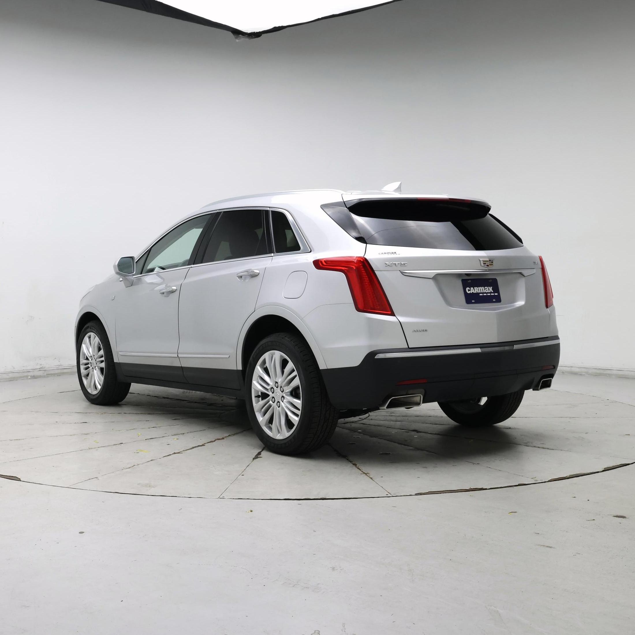 Thumbnail: 2018 Cadillac XT5 - 2