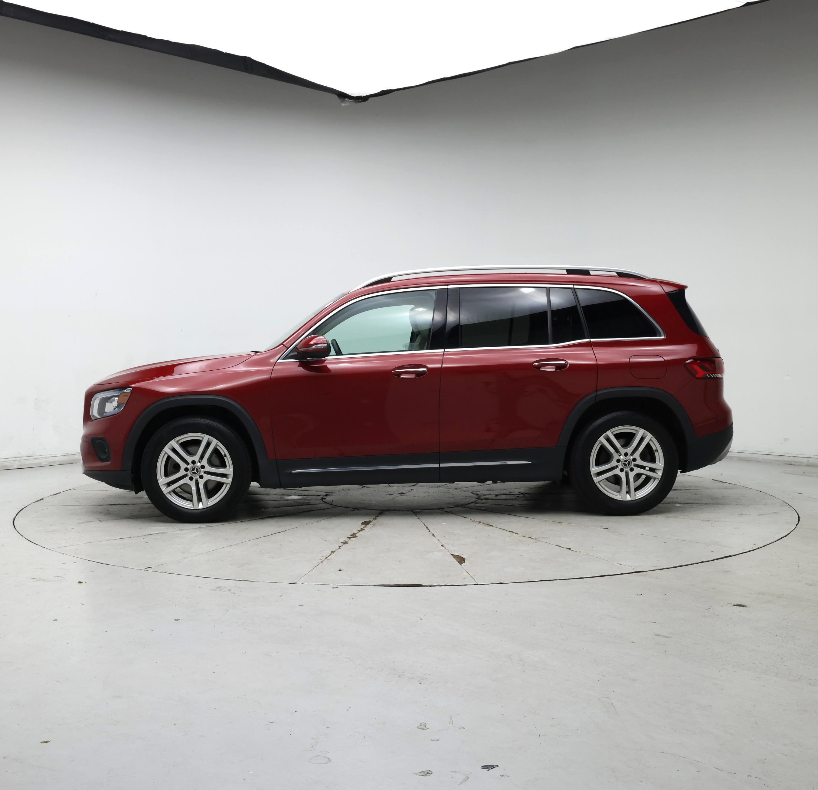 Thumbnail: 2020 Mercedes-Benz GLB - 3