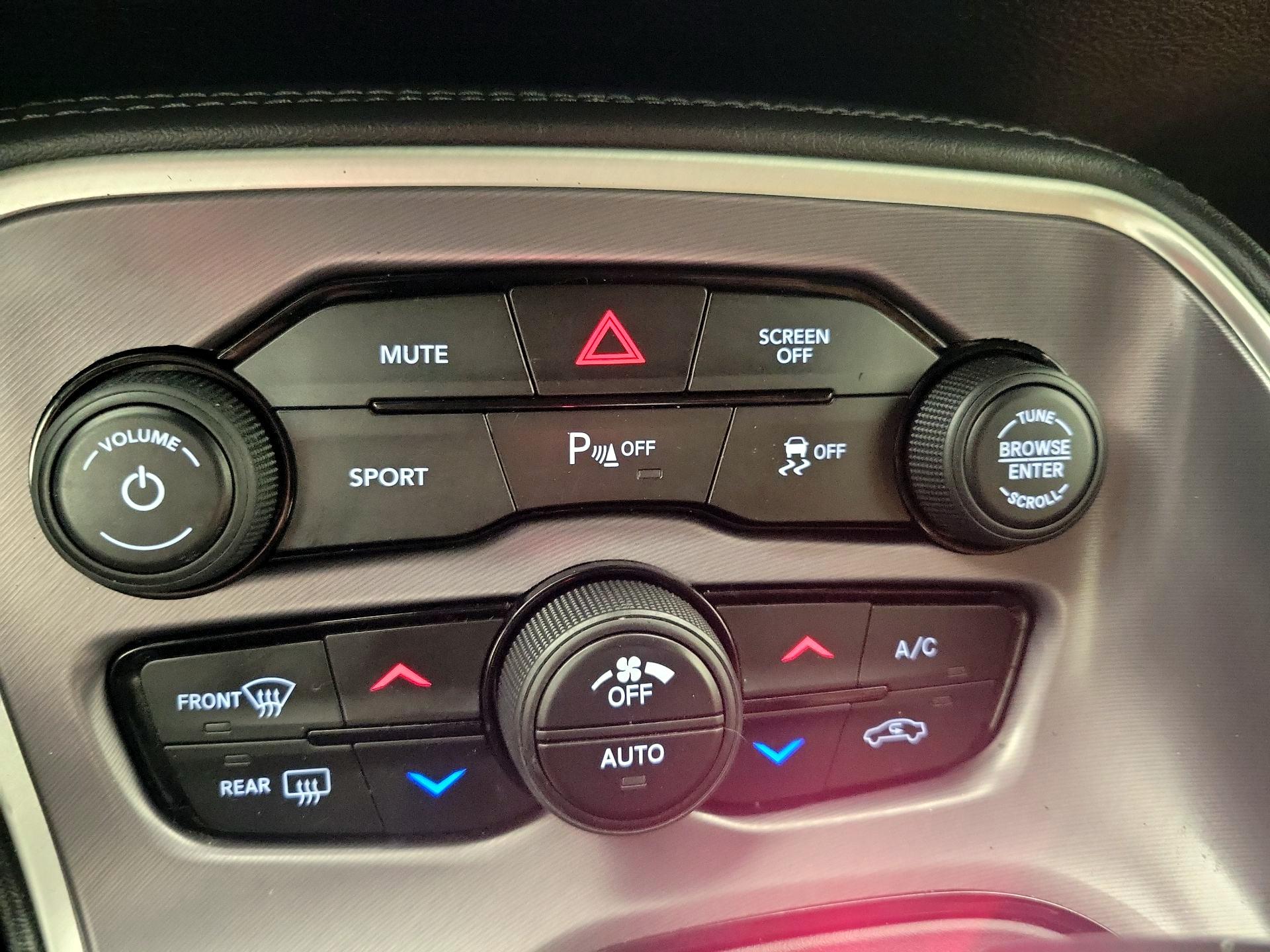 Thumbnail: 2019 Dodge Challenger - 14