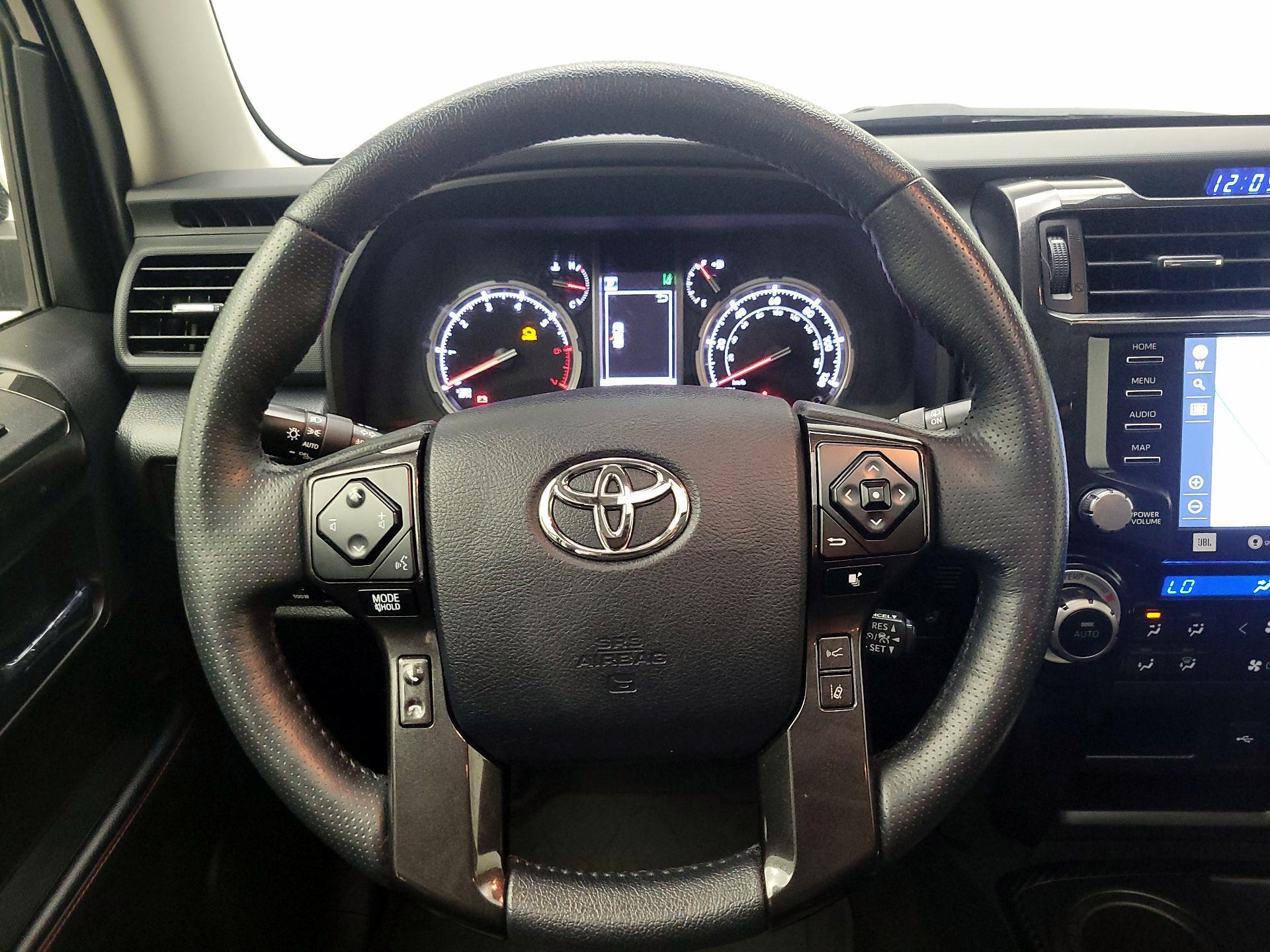 Thumbnail: 2023 Toyota 4Runner - 10