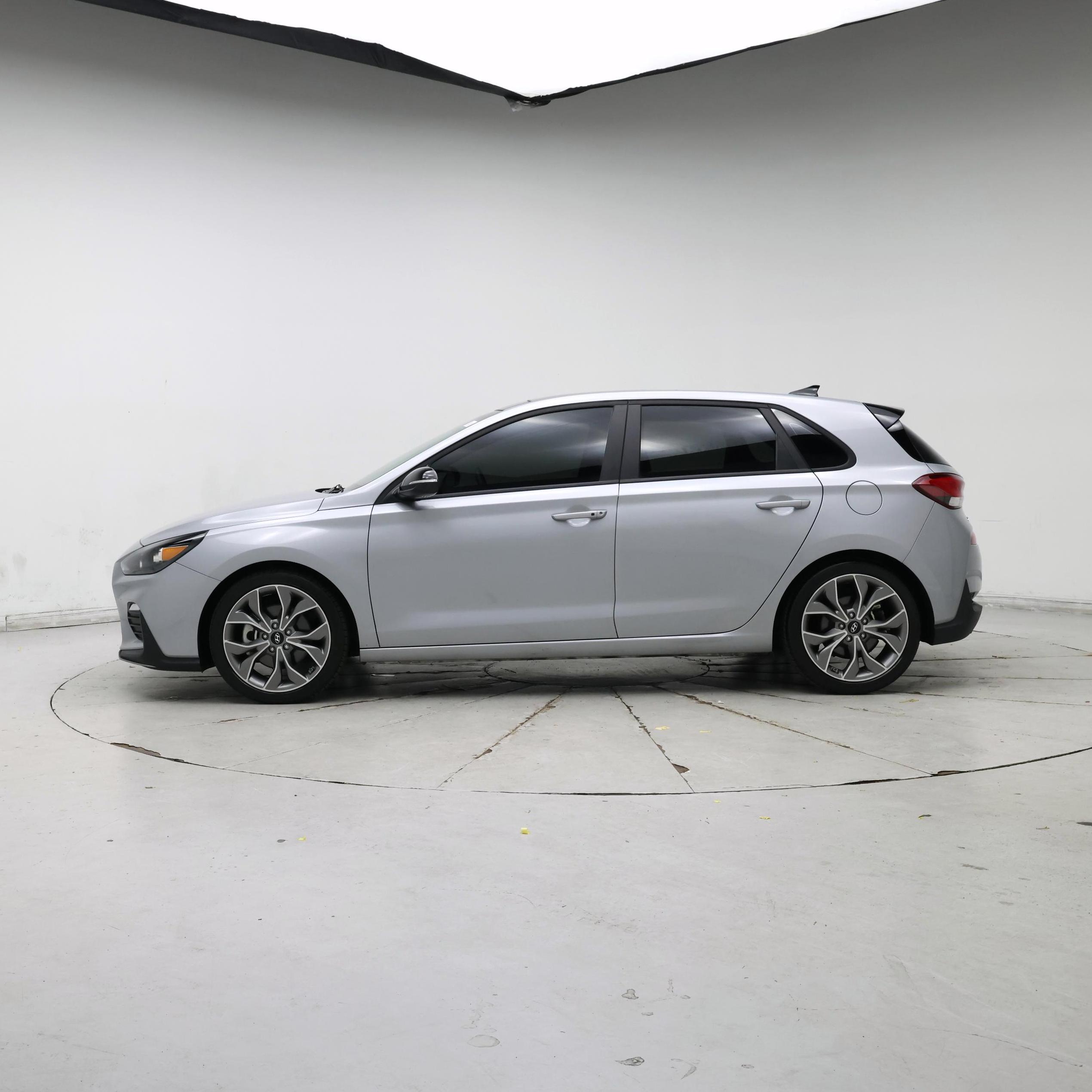 Thumbnail: 2020 Hyundai Elantra - 3