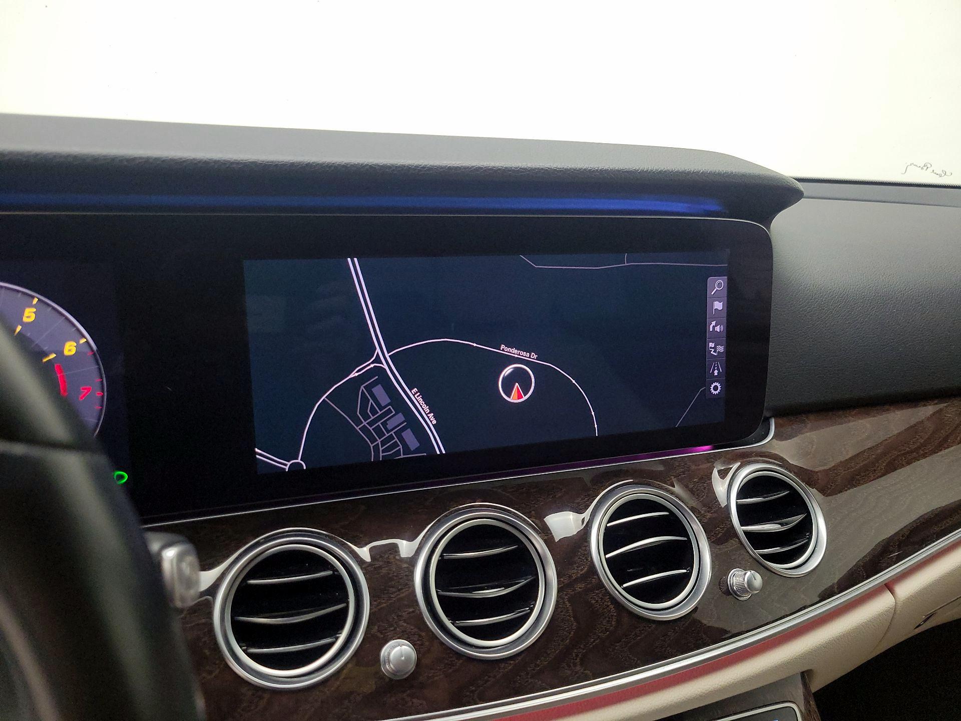 Thumbnail: 2020 Mercedes-Benz E-Class - 14