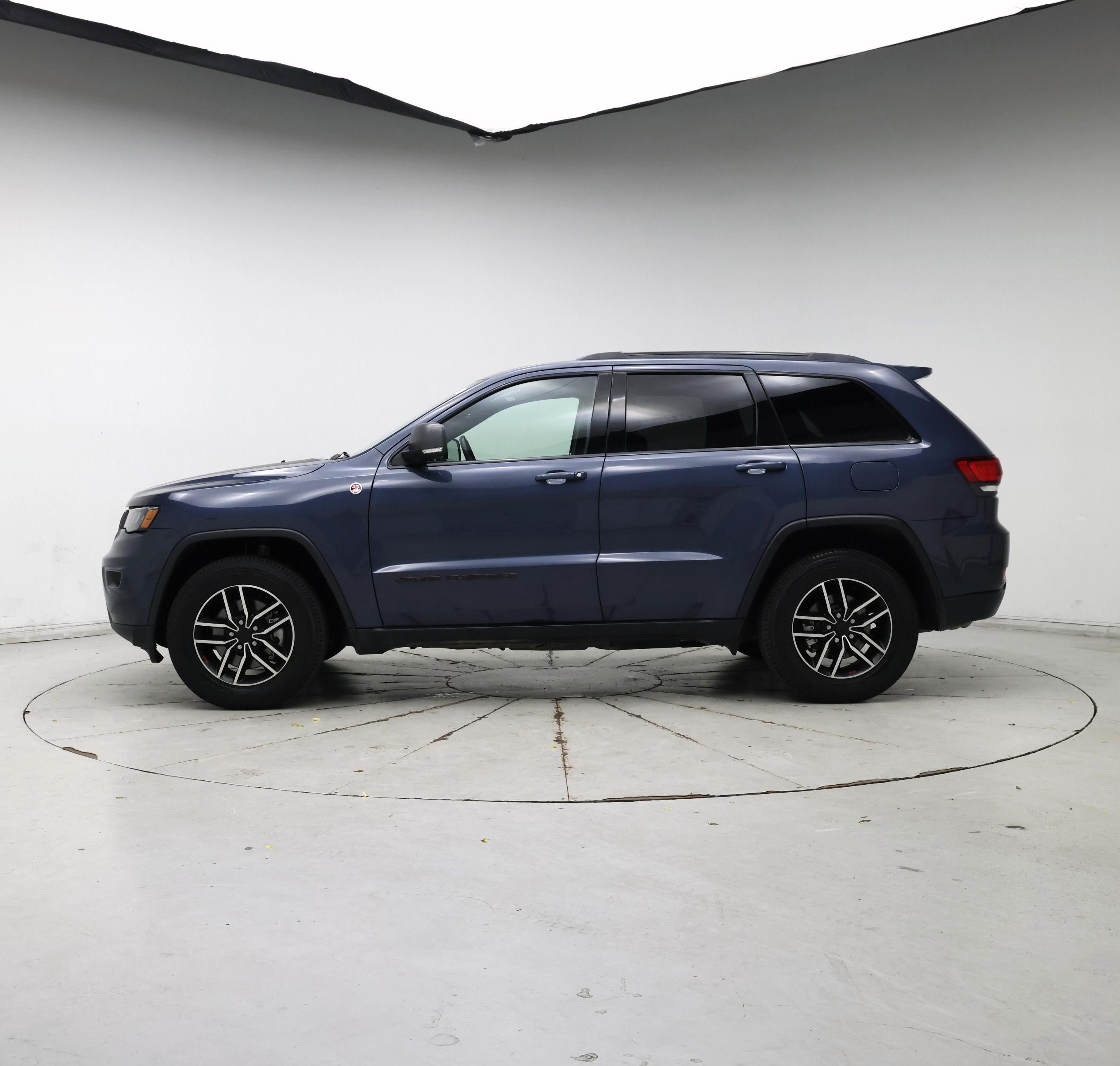 Thumbnail: 2021 Jeep Grand Cherokee - 3