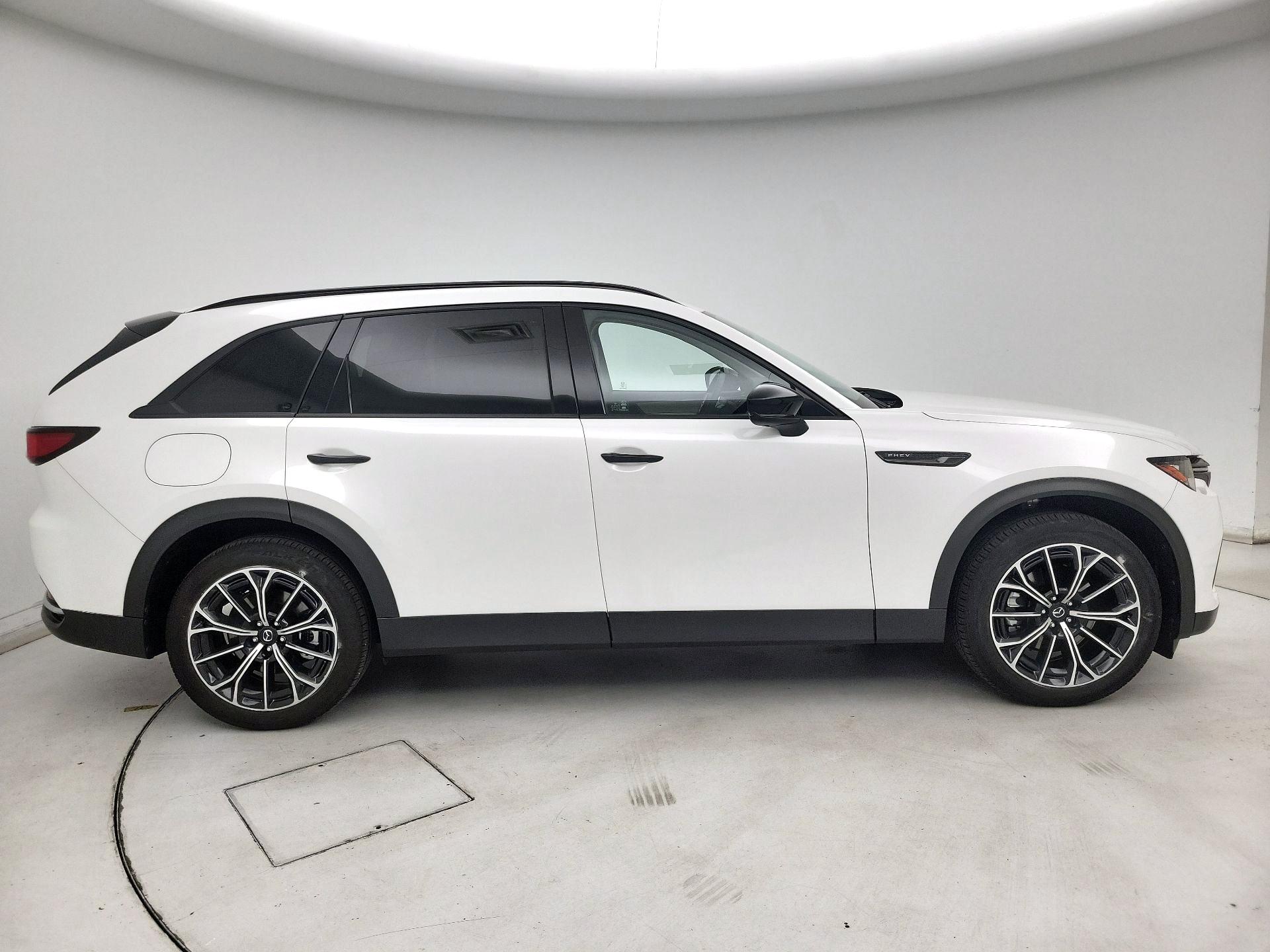 Thumbnail: 2025 Mazda CX-70 - 4