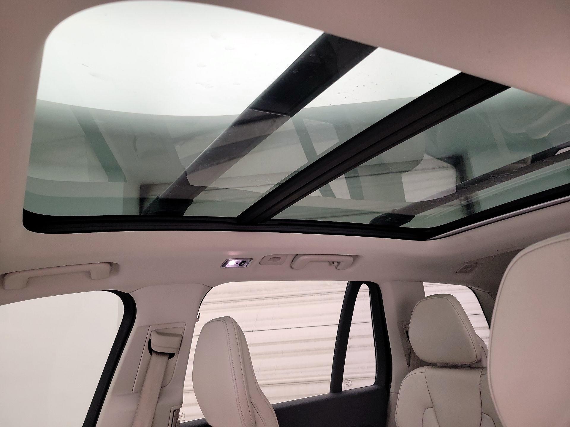 Thumbnail: 2019 Volvo XC90 - 20