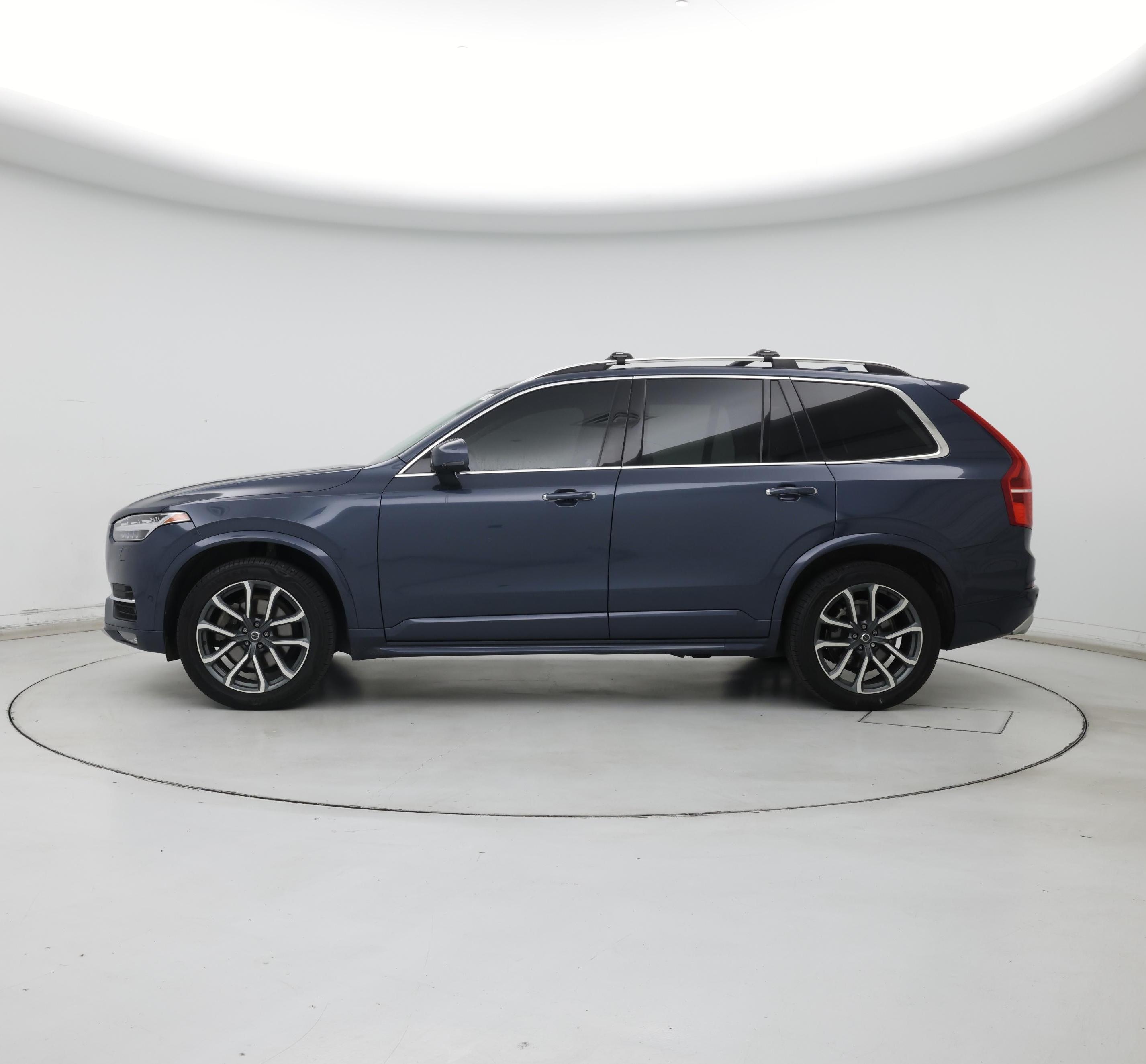 Thumbnail: 2019 Volvo XC90 - 3