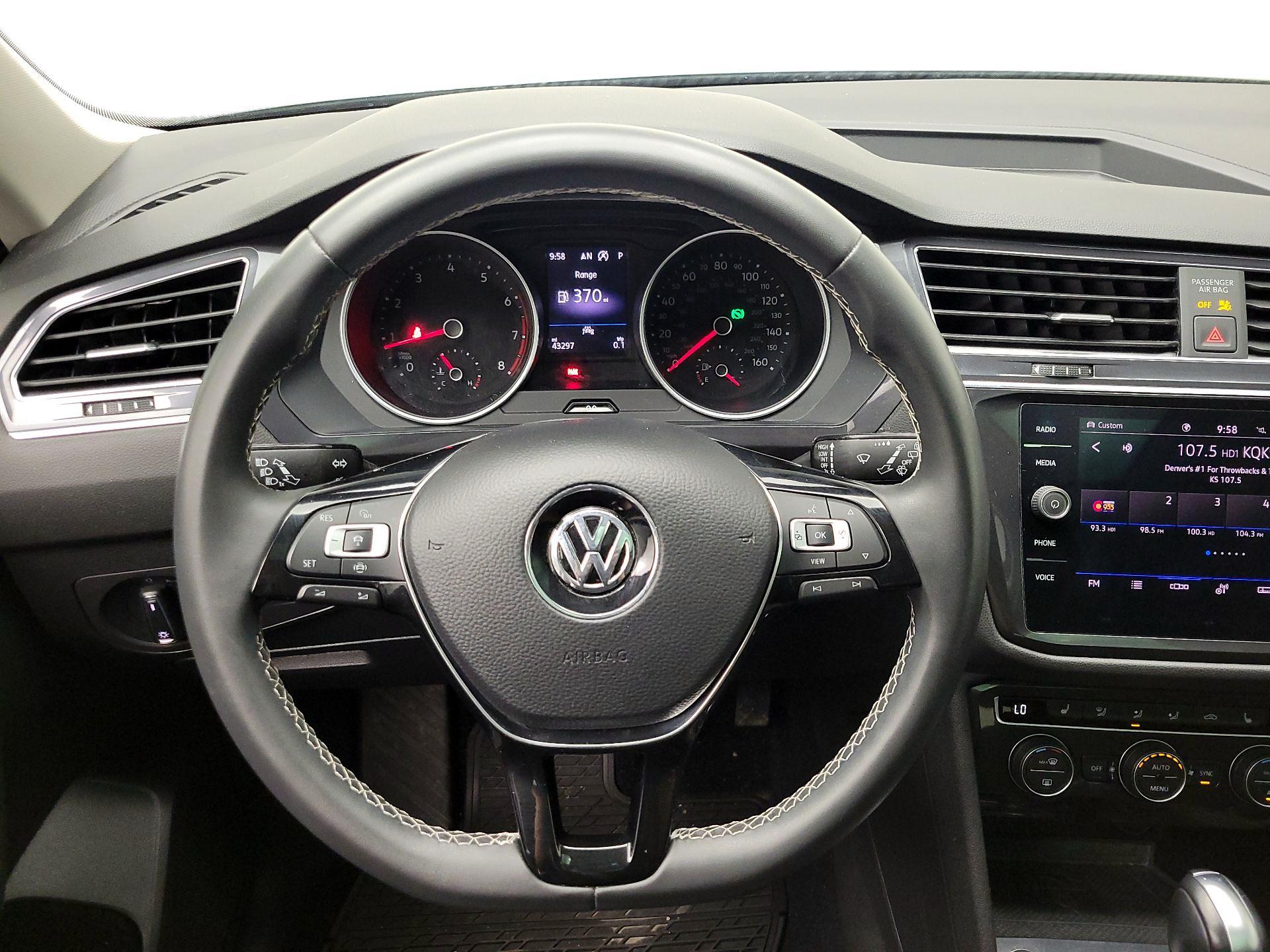 Thumbnail: 2021 Volkswagen Tiguan - 10