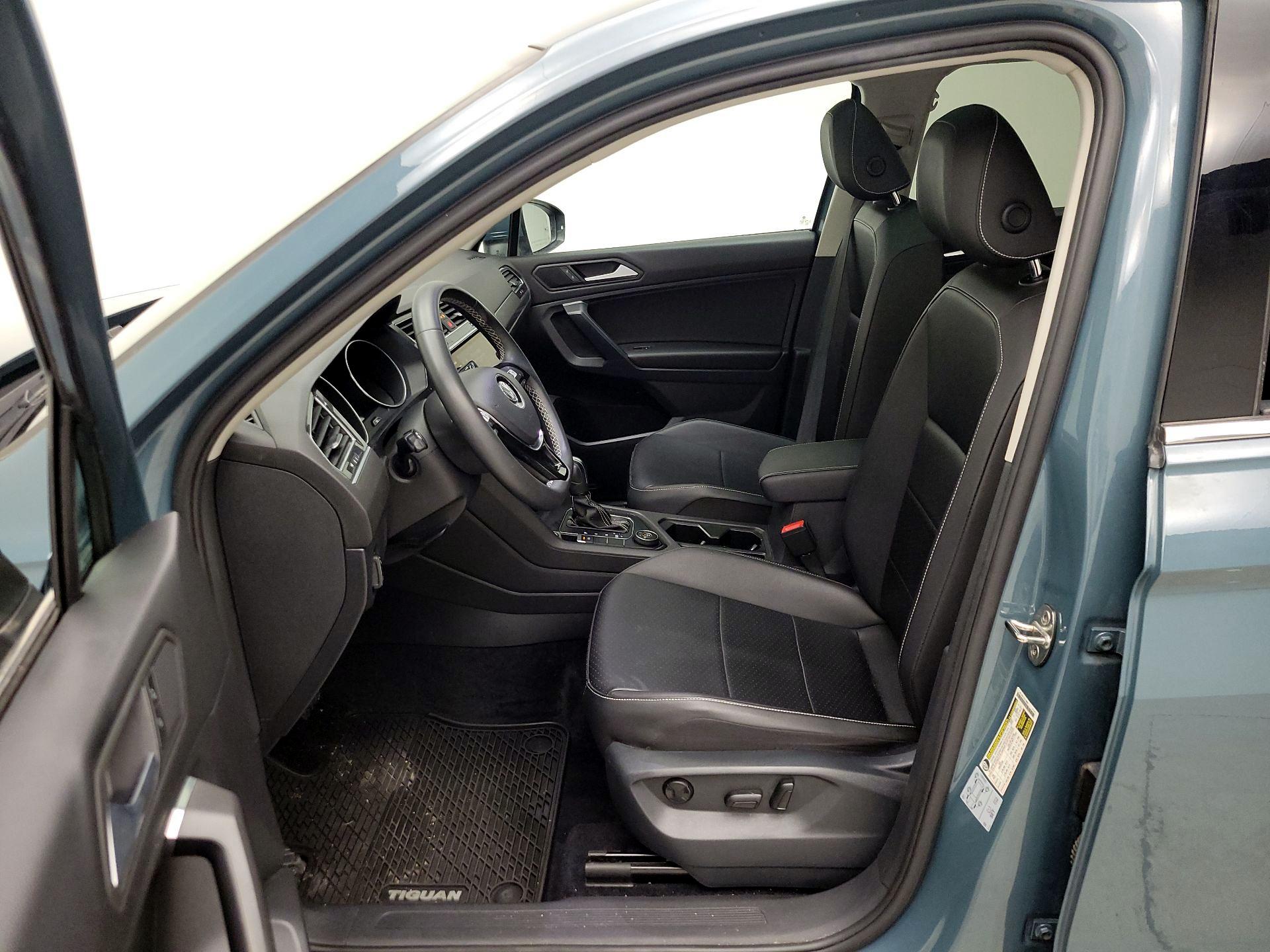 Thumbnail: 2021 Volkswagen Tiguan - 11