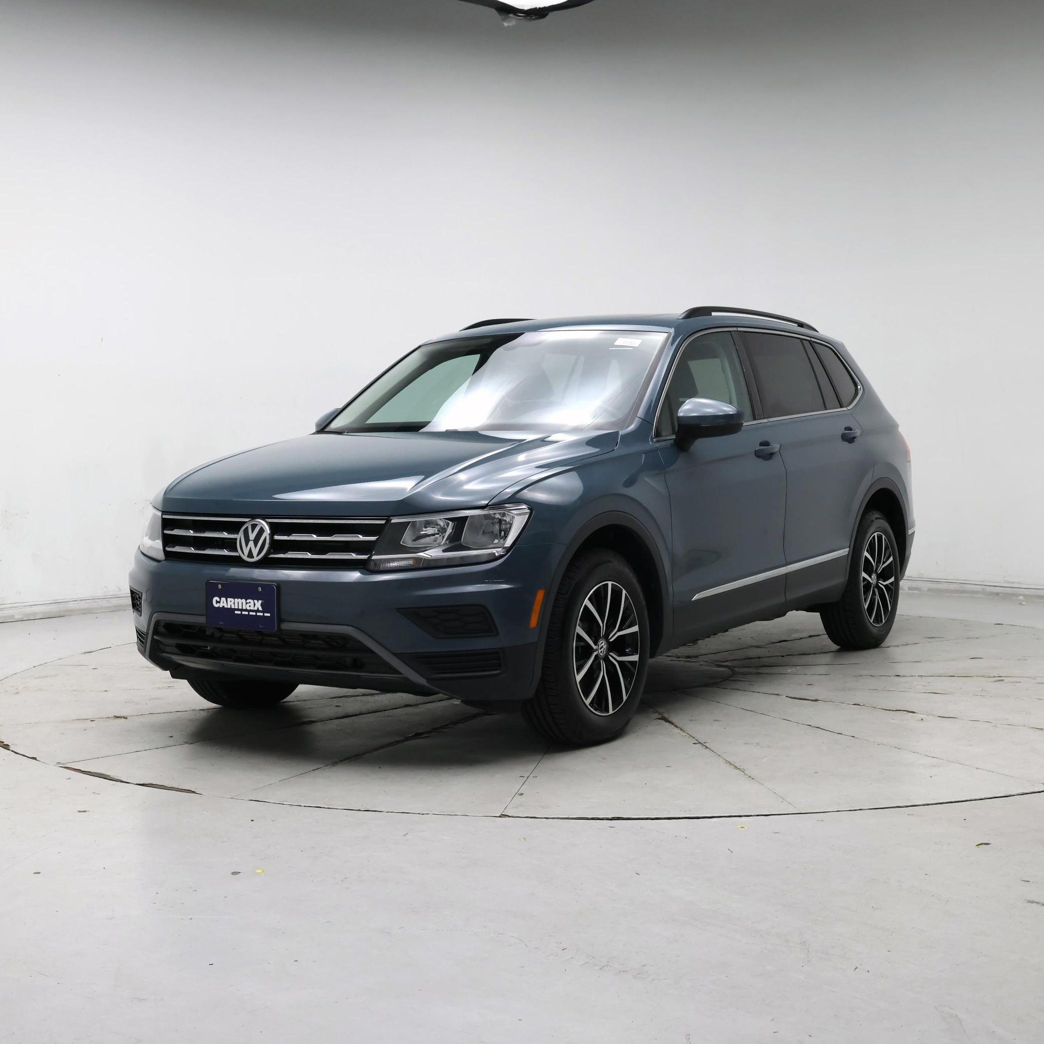 Thumbnail: 2021 Volkswagen Tiguan - 4