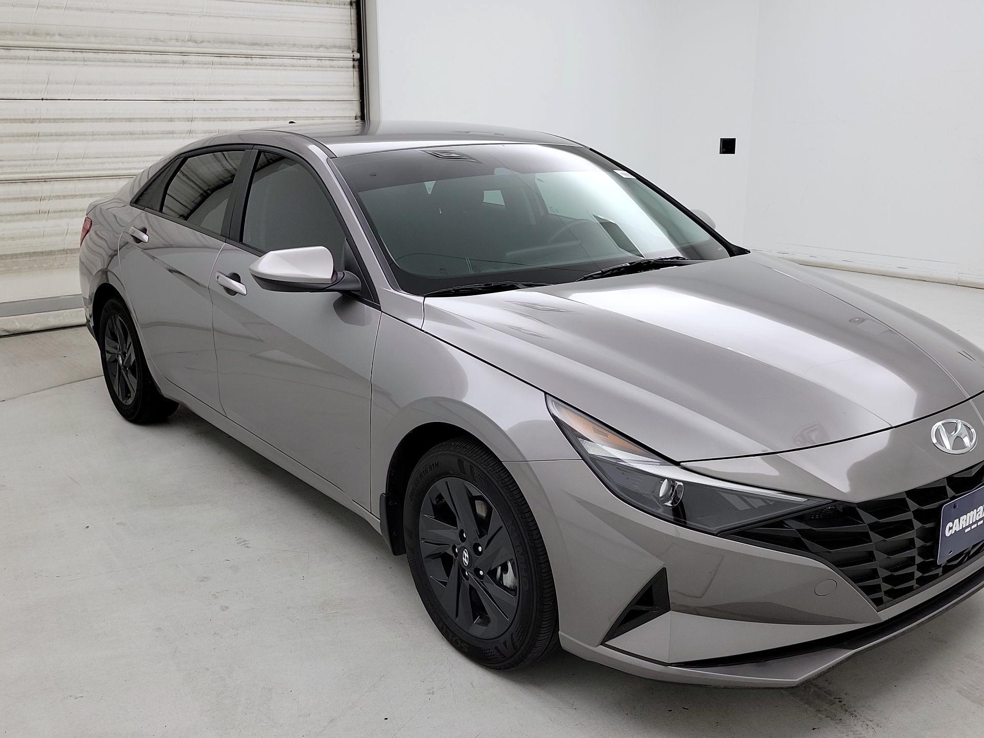 Thumbnail: 2023 Hyundai Elantra - 1