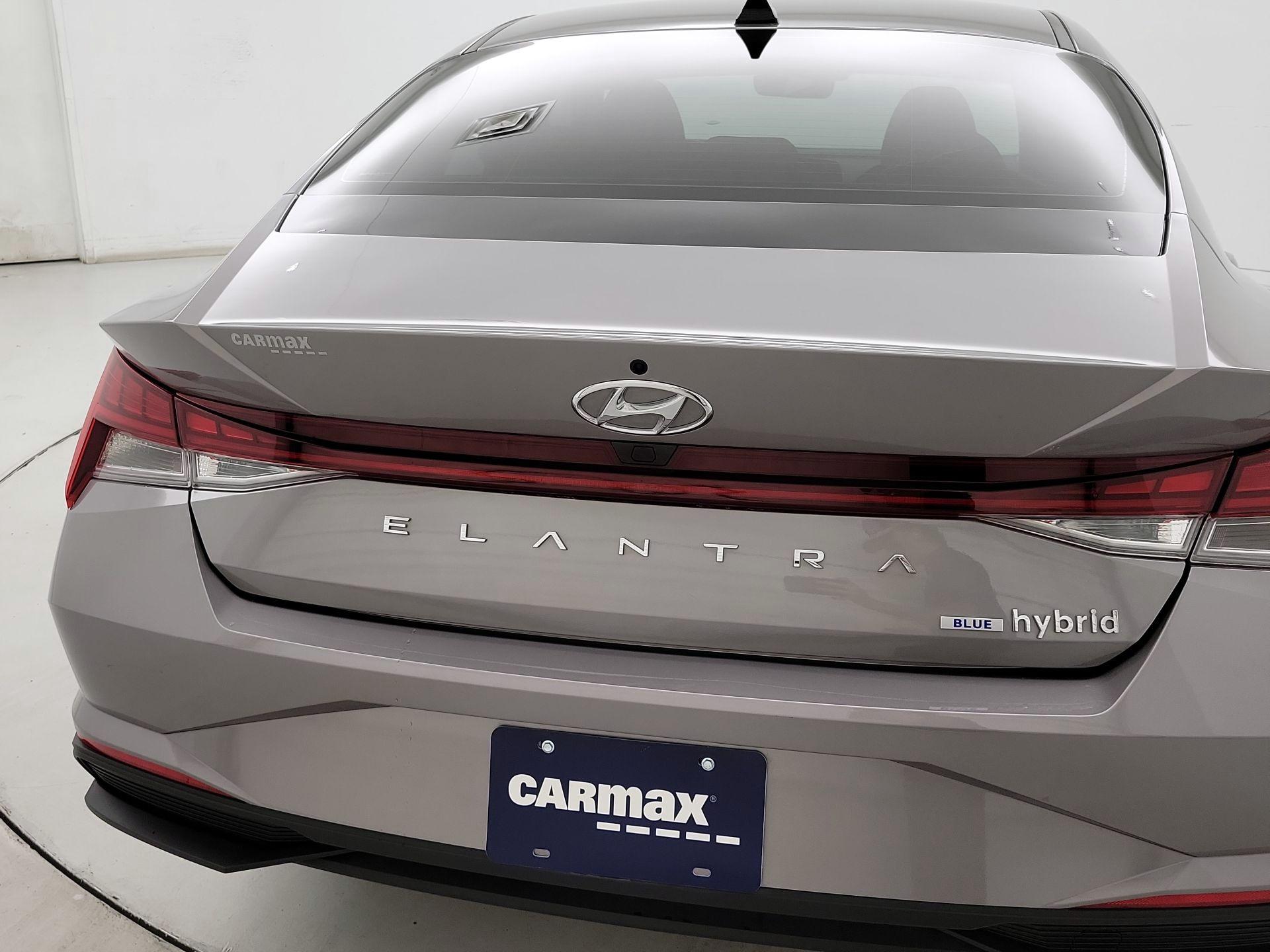 Thumbnail: 2023 Hyundai Elantra - 6