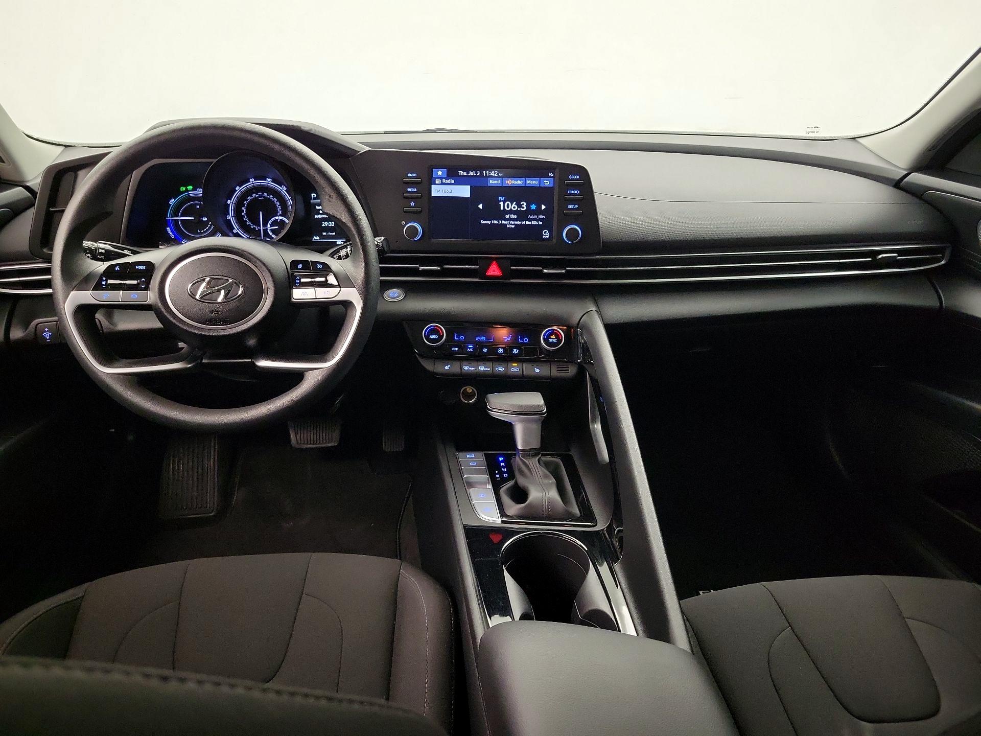 Thumbnail: 2023 Hyundai Elantra - 8