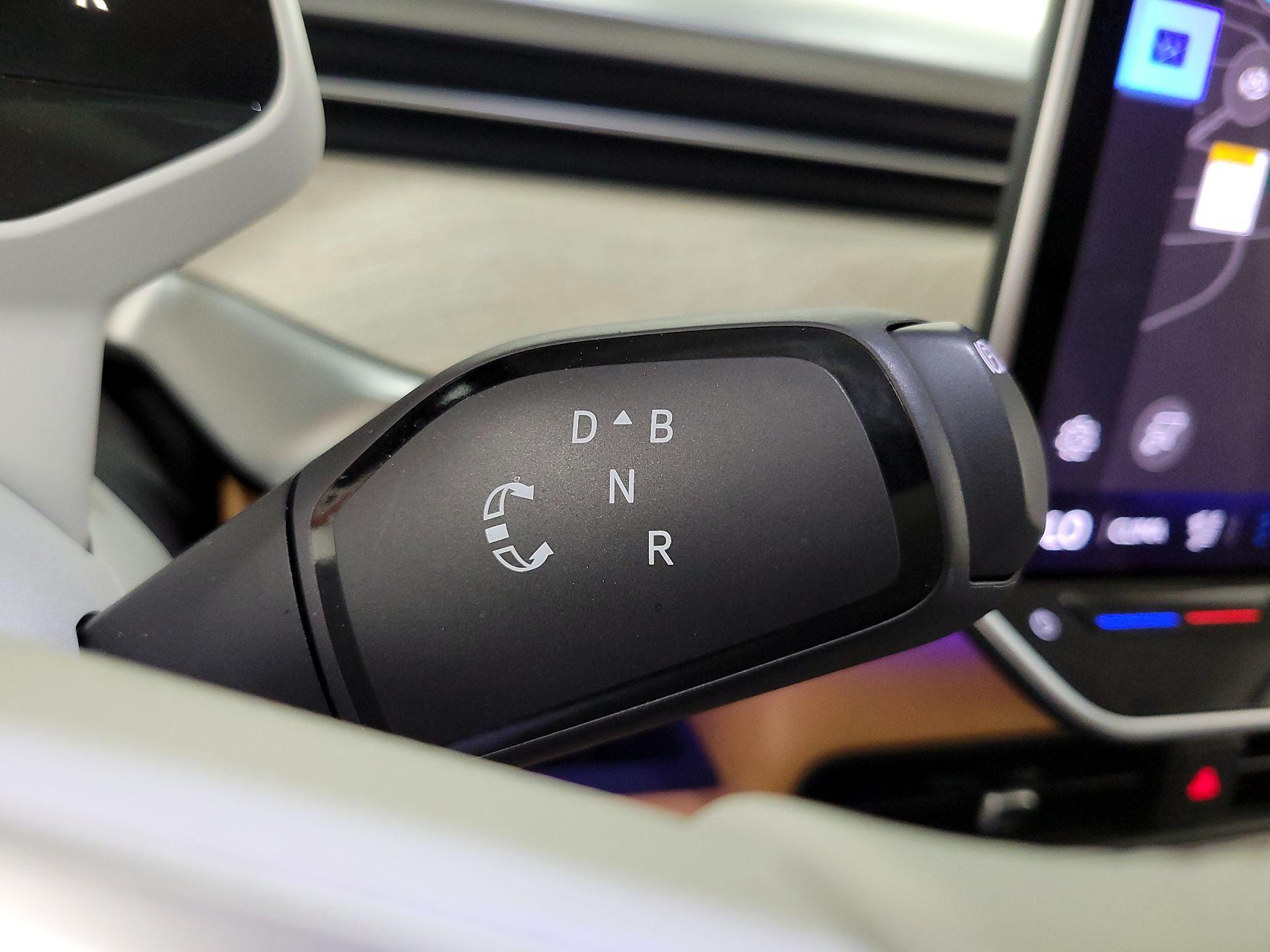 Thumbnail: 2025 Volkswagen ID.Buzz - 18