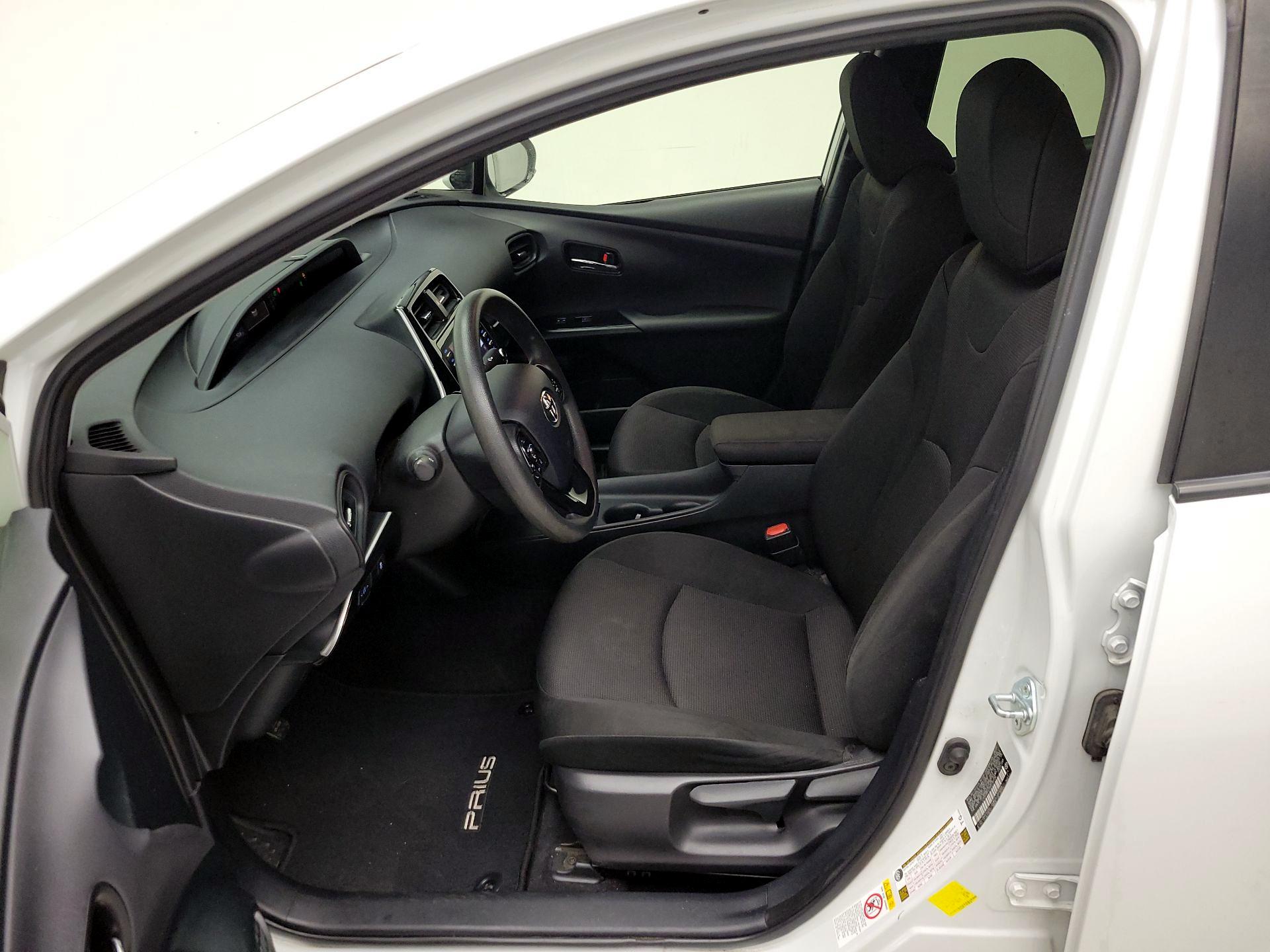 Thumbnail: 2021 Toyota Prius - 11