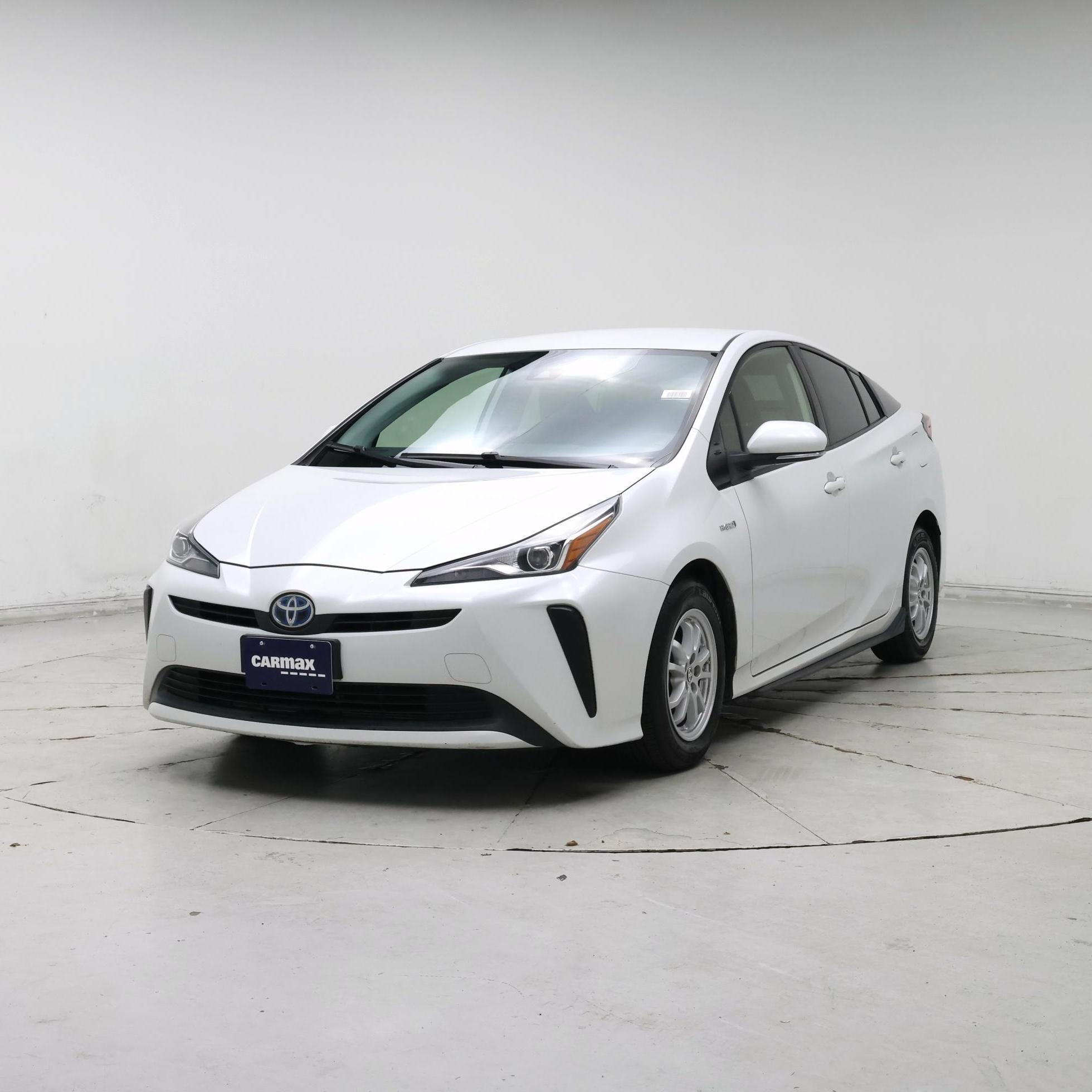 Thumbnail: 2021 Toyota Prius - 4