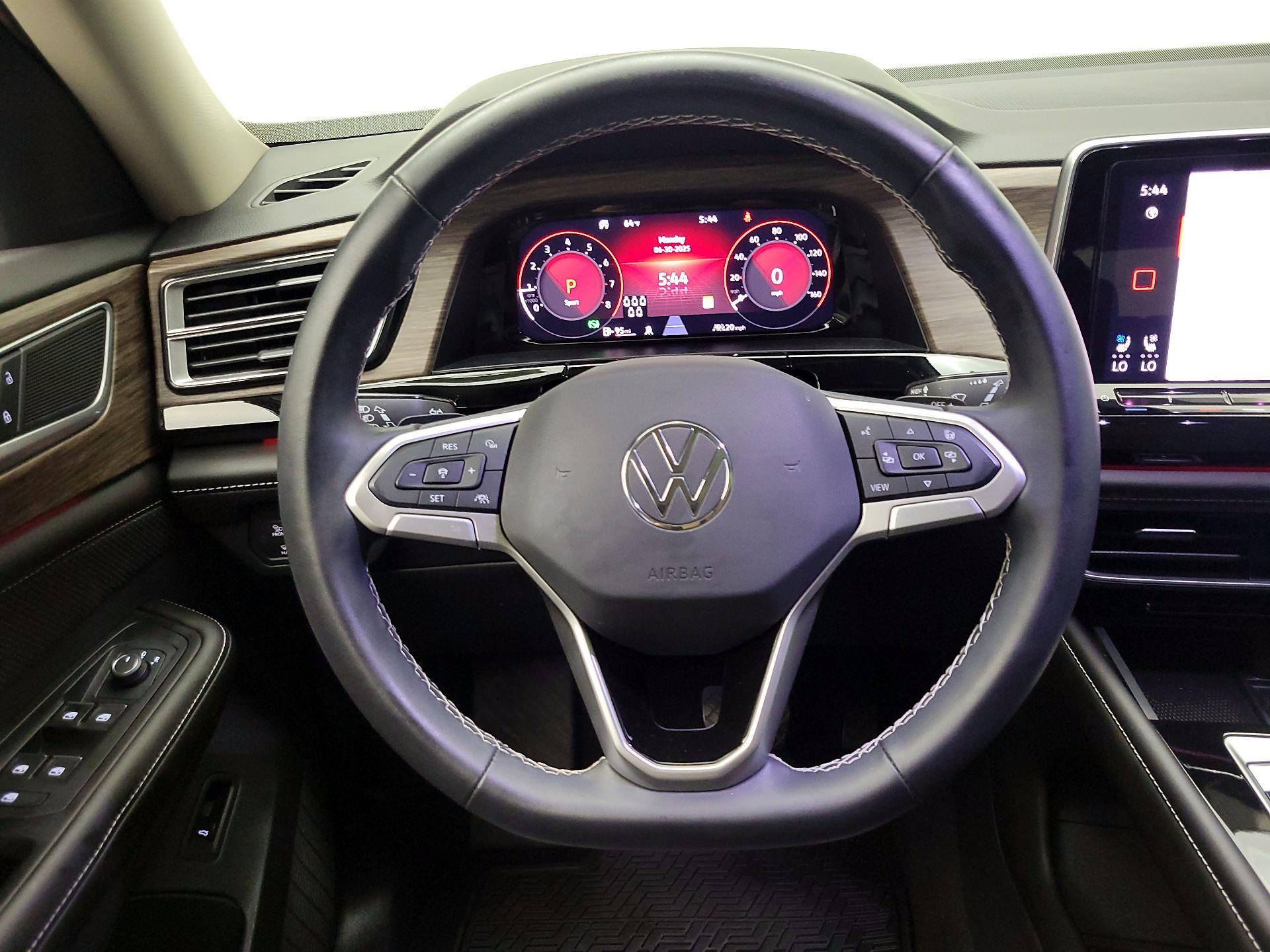 Thumbnail: 2024 Volkswagen Atlas - 10