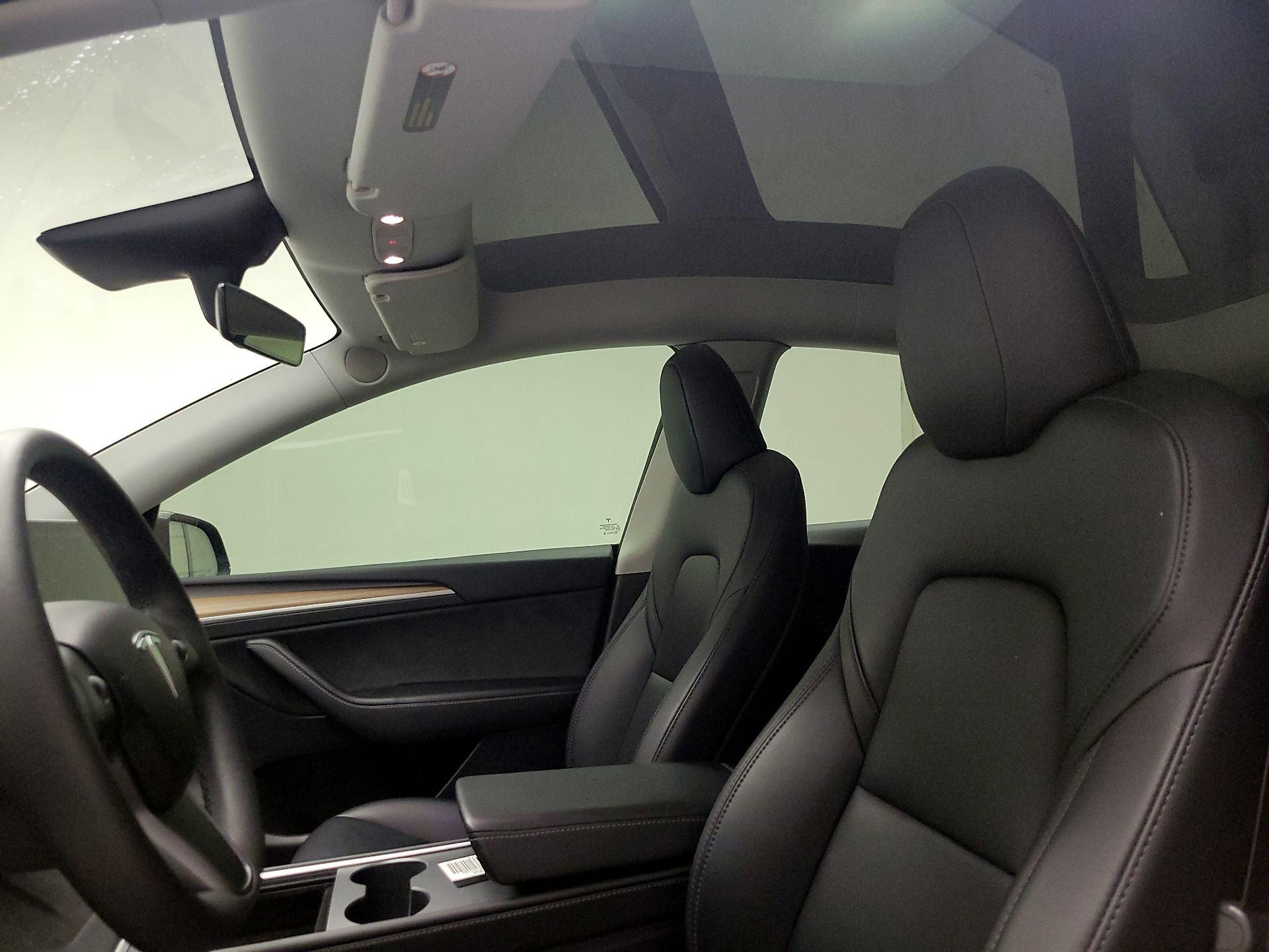 Thumbnail: 2023 Tesla Model Y - 17