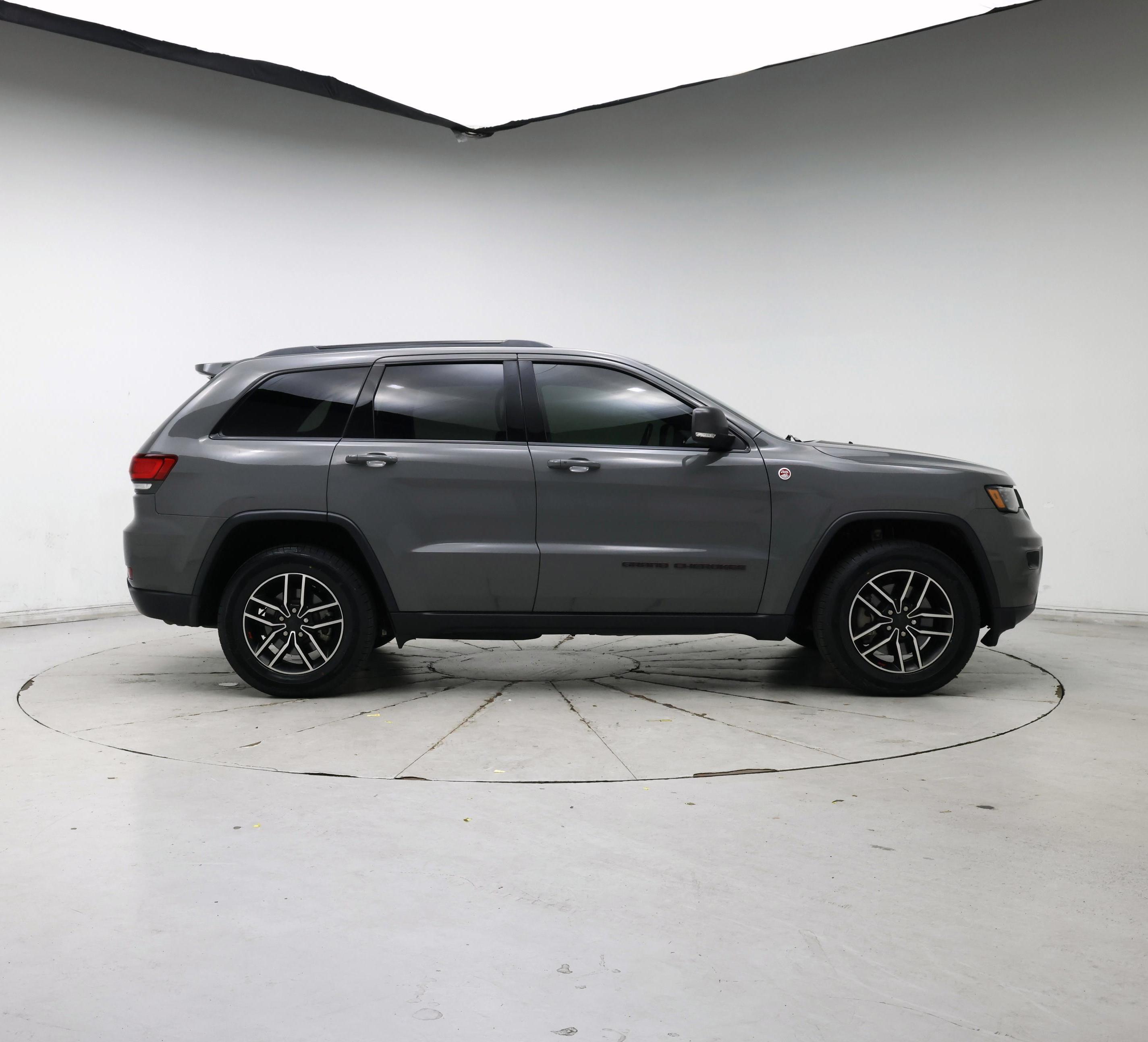 Thumbnail: 2020 Jeep Grand Cherokee - 7