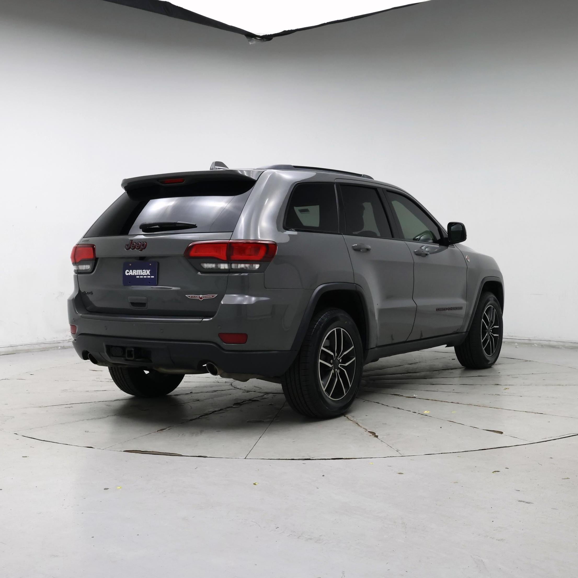 Thumbnail: 2020 Jeep Grand Cherokee - 8