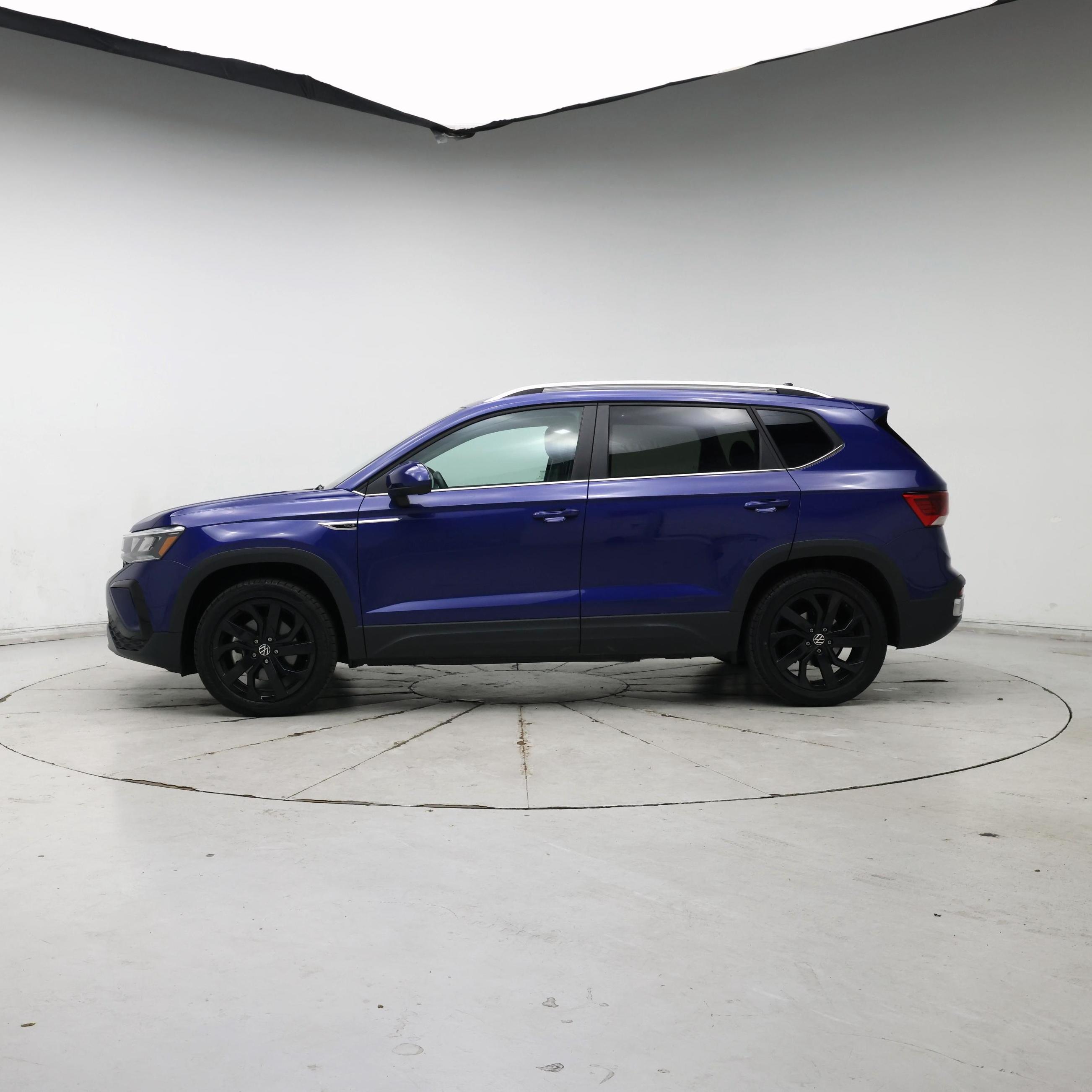 Thumbnail: 2022 Volkswagen Taos - 3