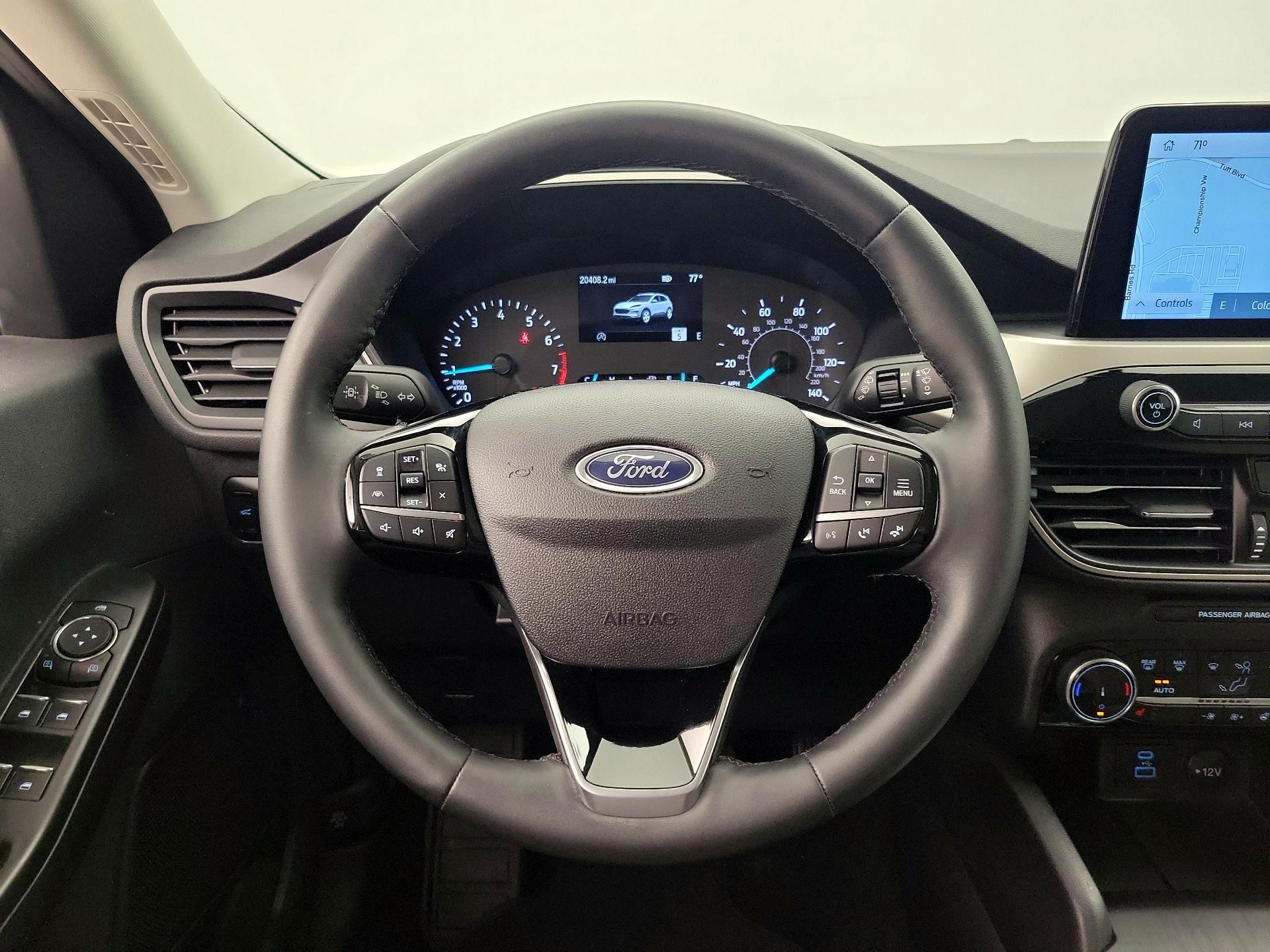 Thumbnail: 2022 Ford Escape - 10