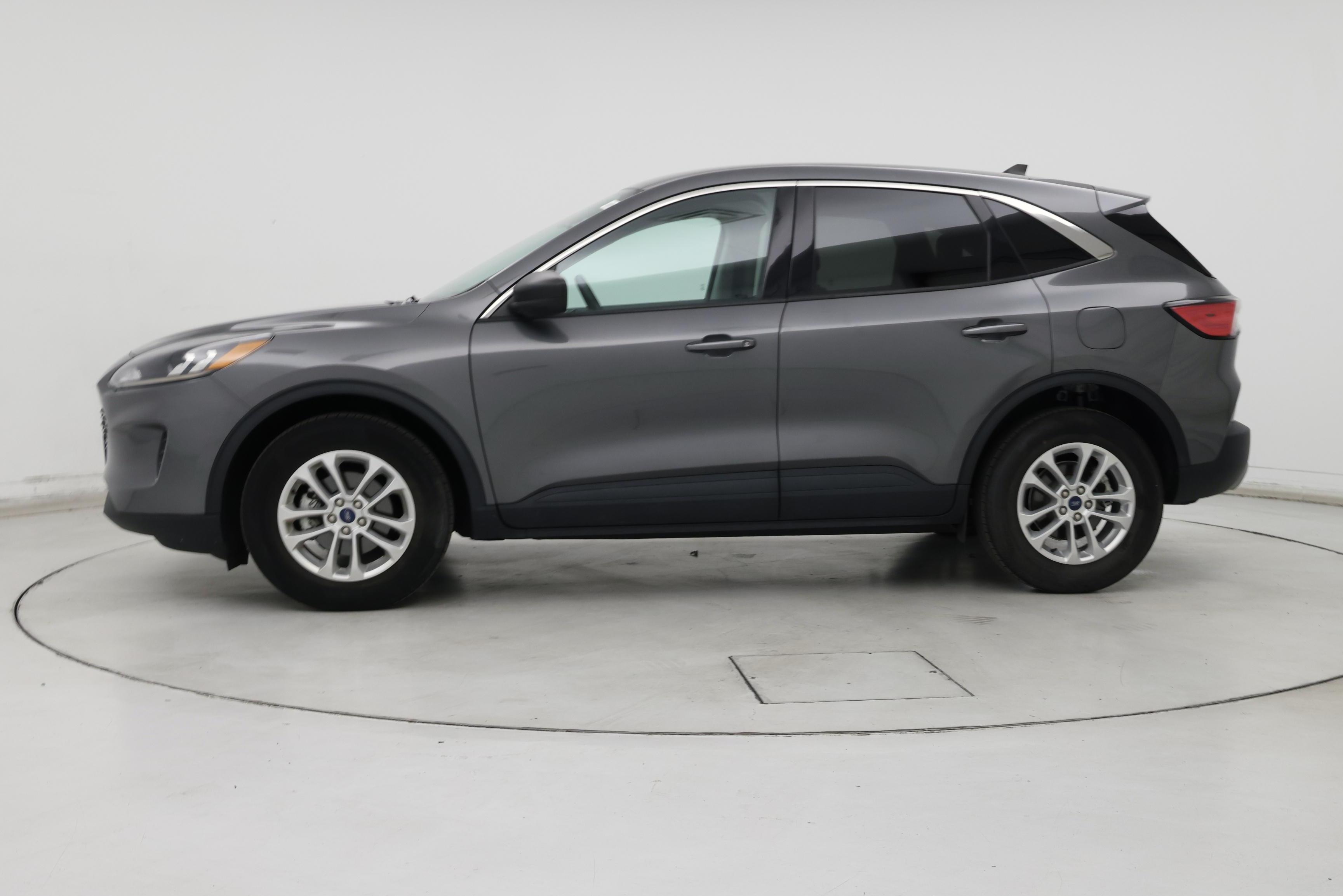 Thumbnail: 2022 Ford Escape - 3