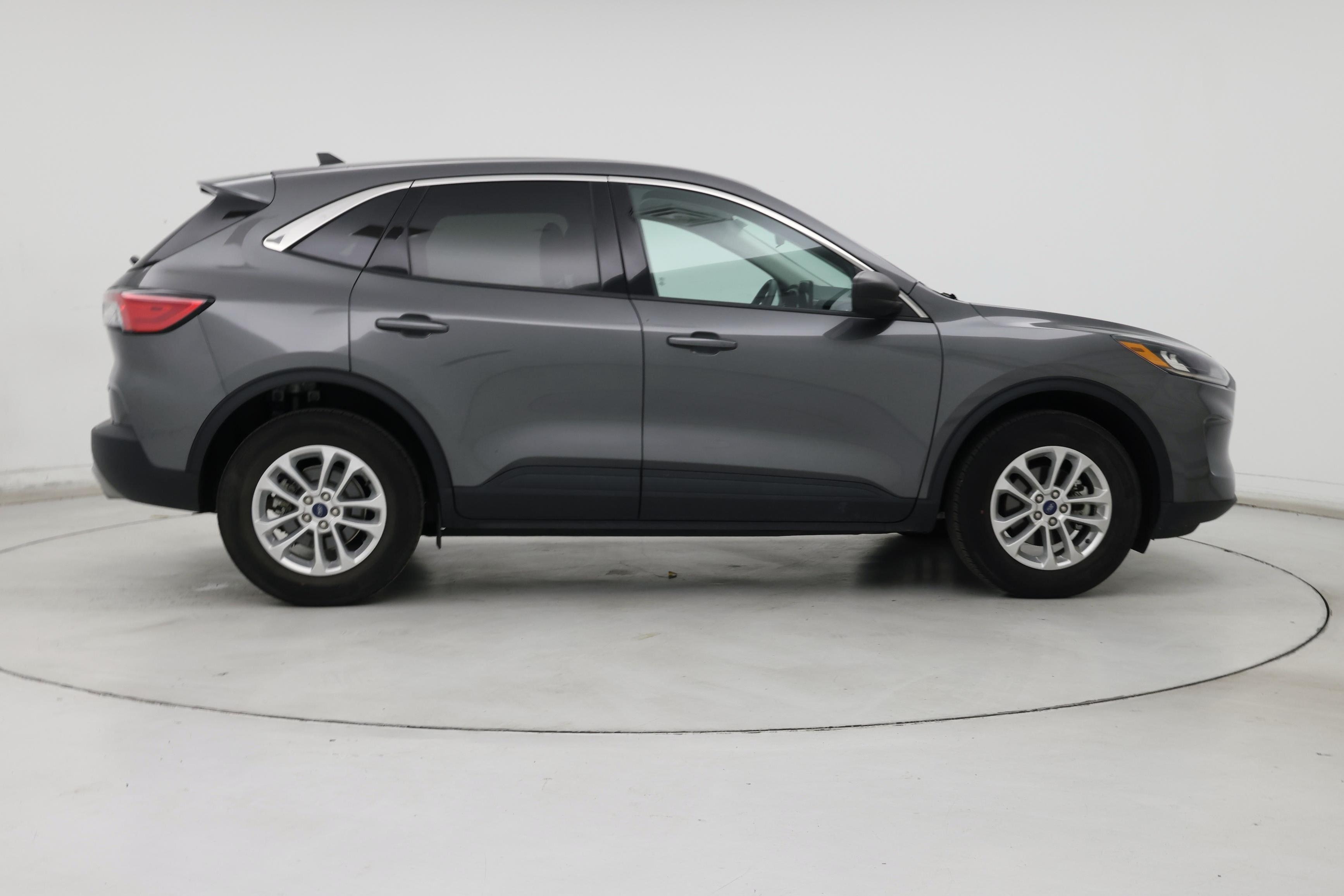 Thumbnail: 2022 Ford Escape - 7