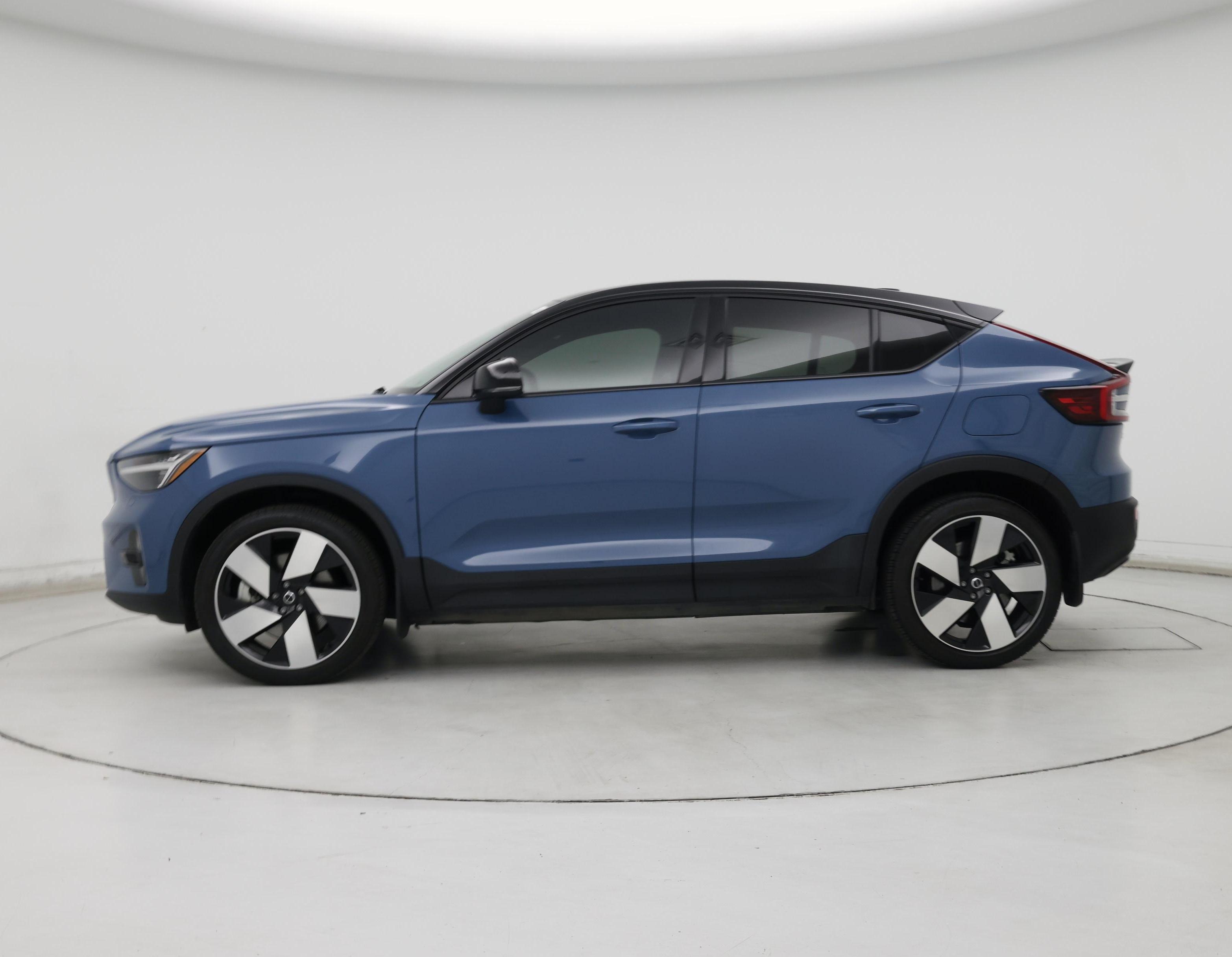 Thumbnail: 2022 Volvo C40 - 3