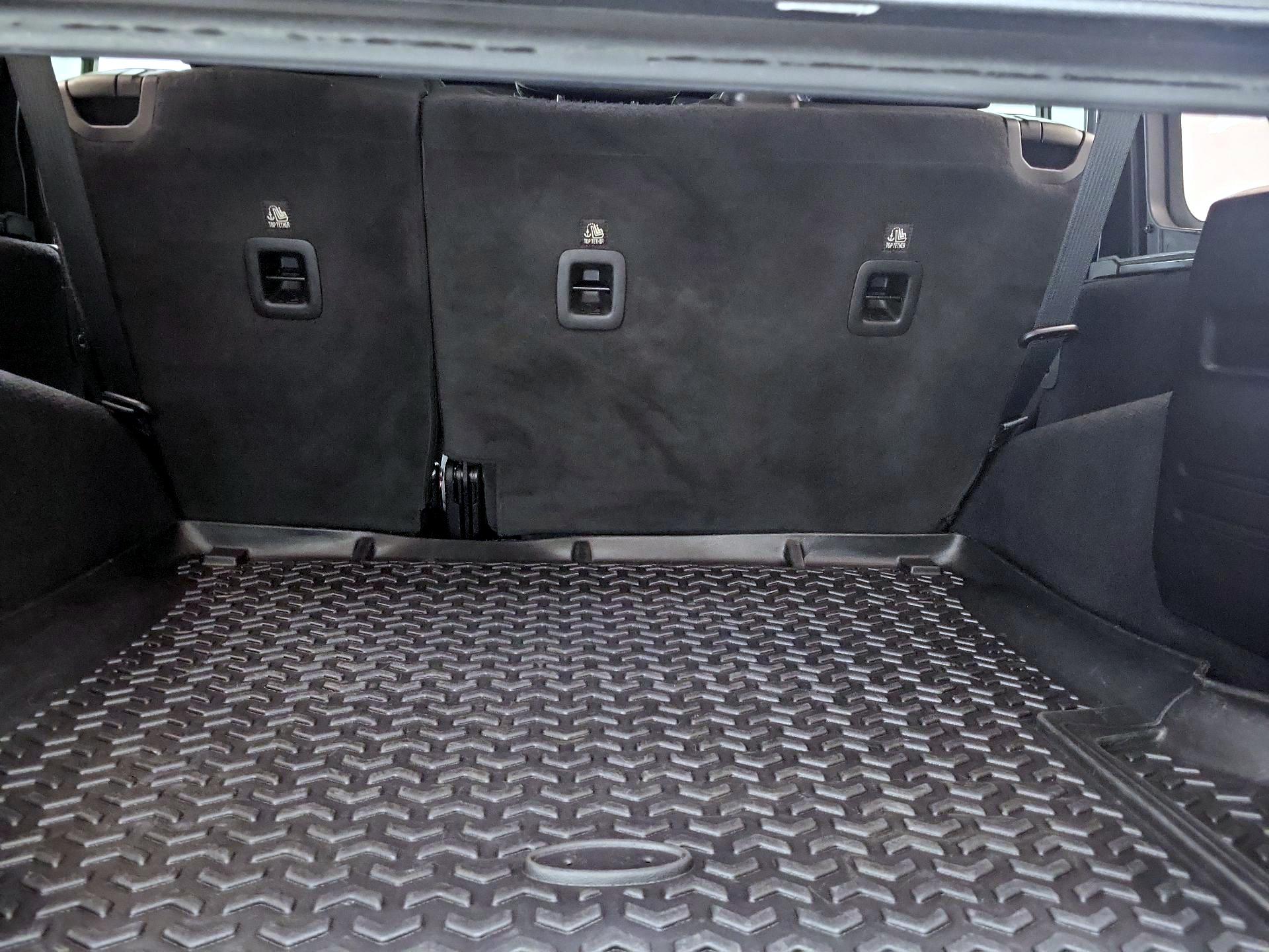 Thumbnail: 2021 Jeep Wrangler - 18