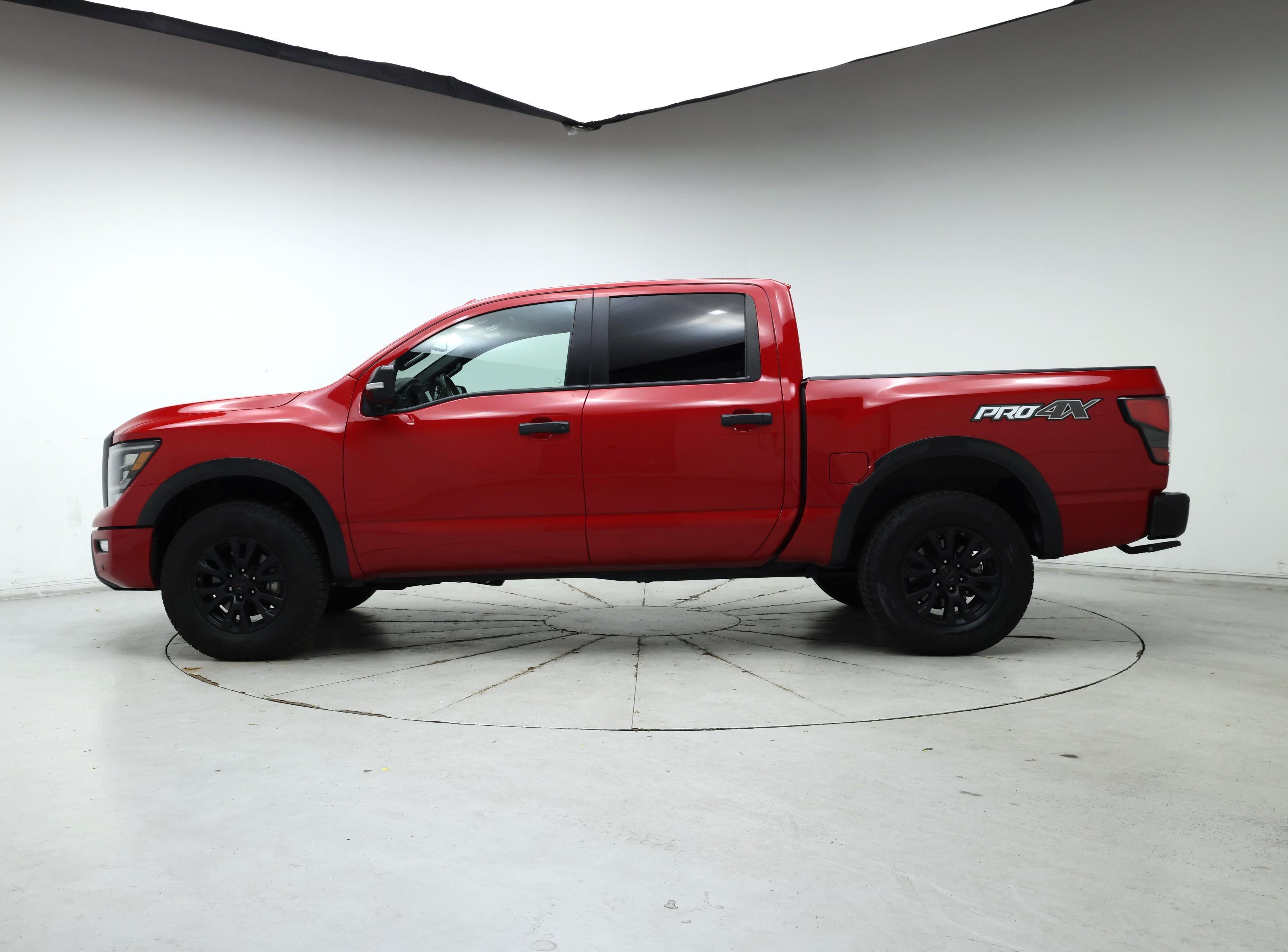 Thumbnail: 2021 Nissan Titan - 3