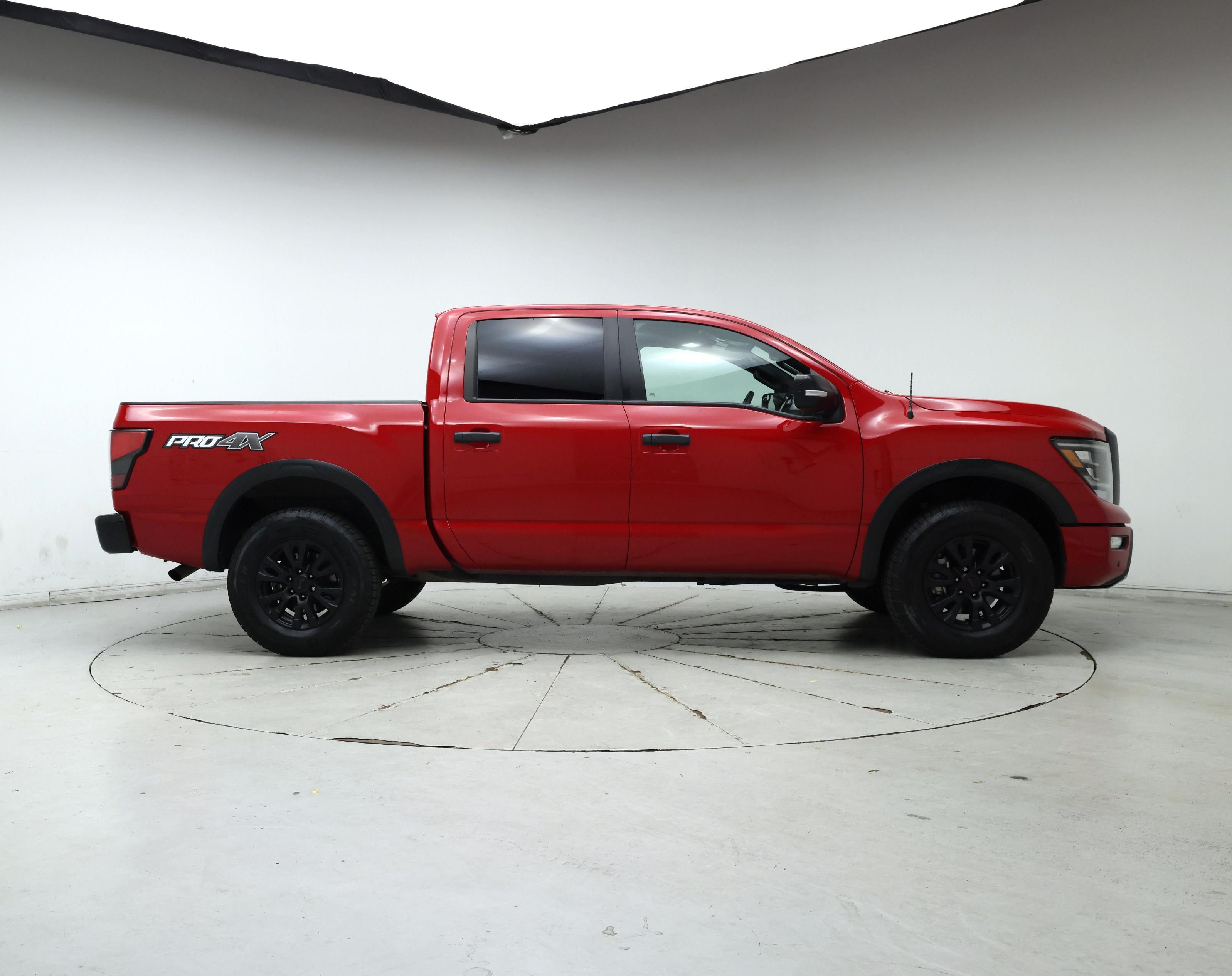 Thumbnail: 2021 Nissan Titan - 7