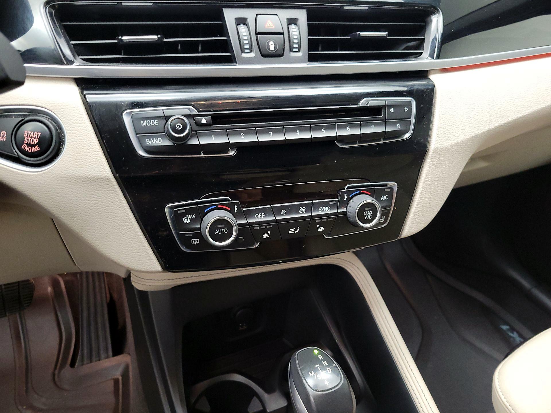 Thumbnail: 2019 BMW X1 - 17
