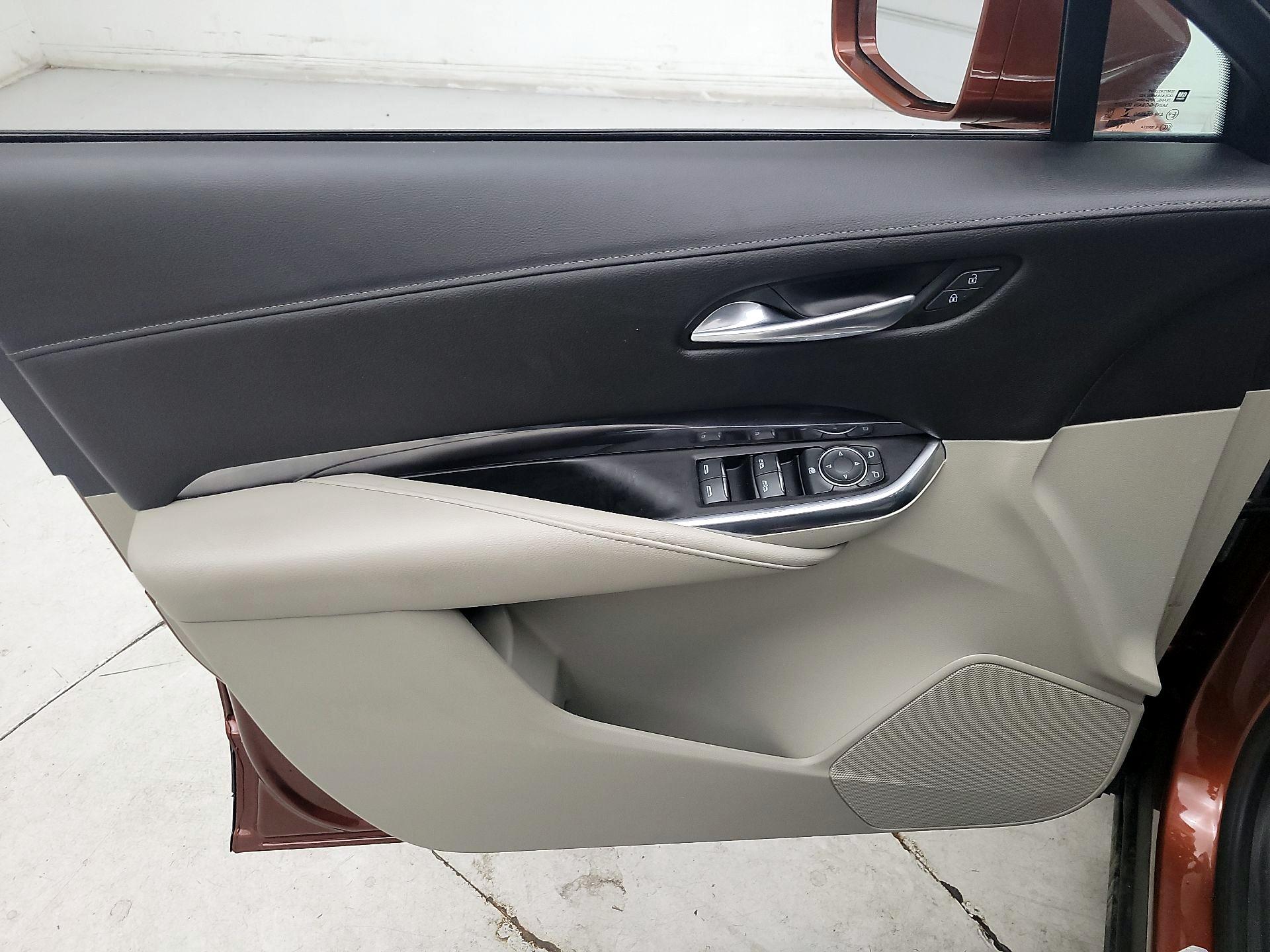 Thumbnail: 2019 Cadillac XT4 - 12
