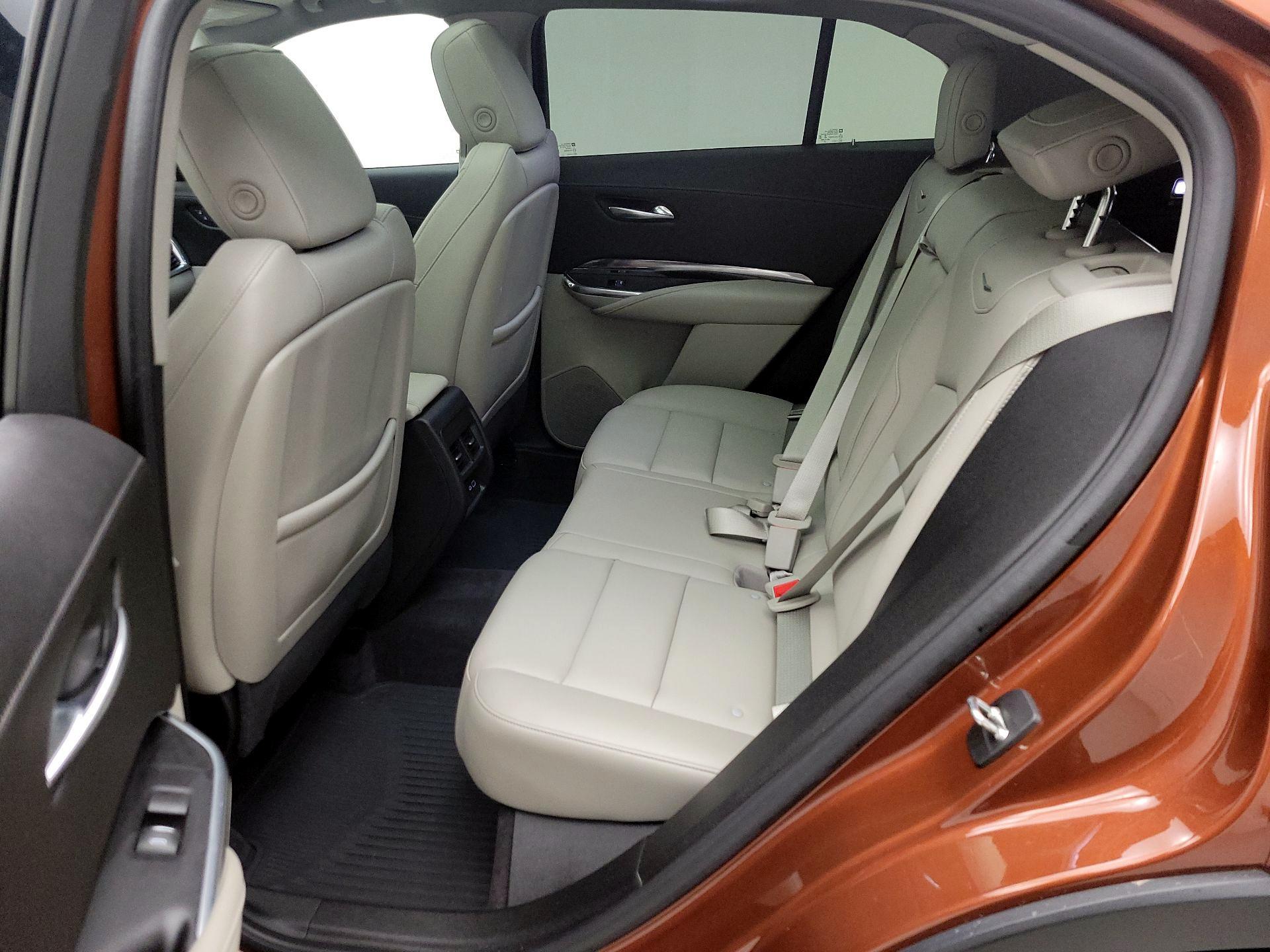 Thumbnail: 2019 Cadillac XT4 - 20