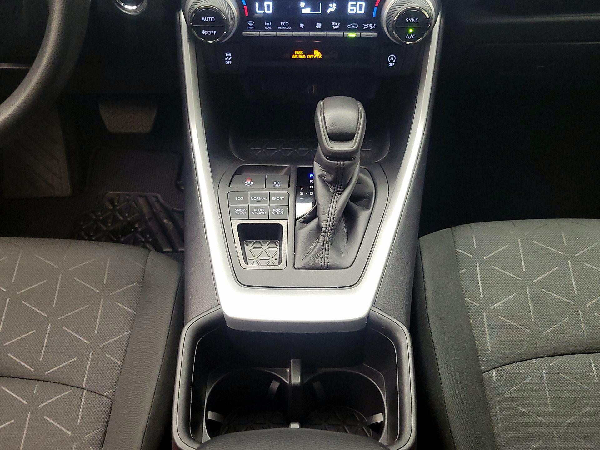 Thumbnail: 2024 Toyota RAV4 - 18